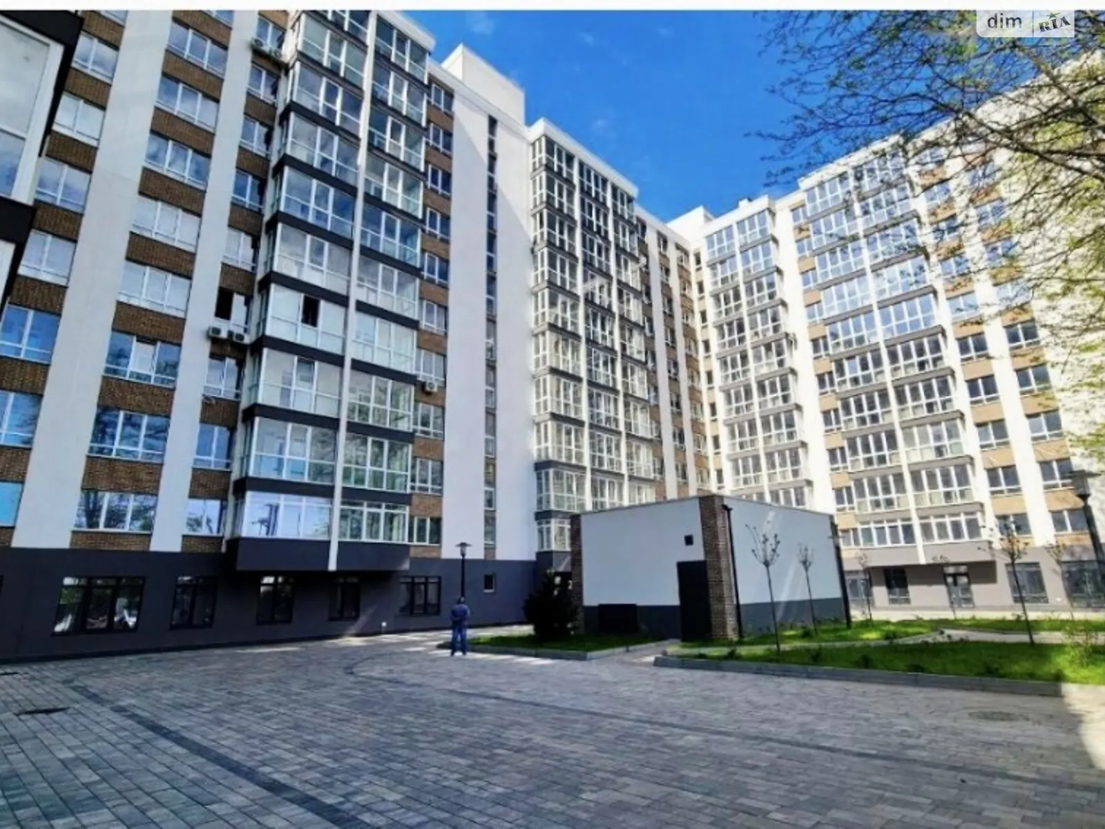 Продается 1-комнатная квартира 42 кв. м в Одессе, ул. Профсоюзная, 9А - фото 1