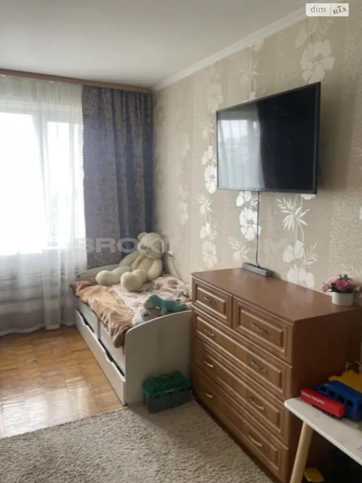 Продается 1-комнатная квартира 33 кв. м в Киеве, ул. Ореста Левицкого(Академика Курчатова), 7 - фото 1