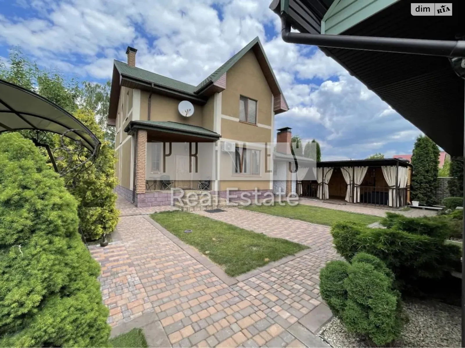 Продается дом на 2 этажа 250 кв. м с верандой, цена: 350000 $ - фото 1