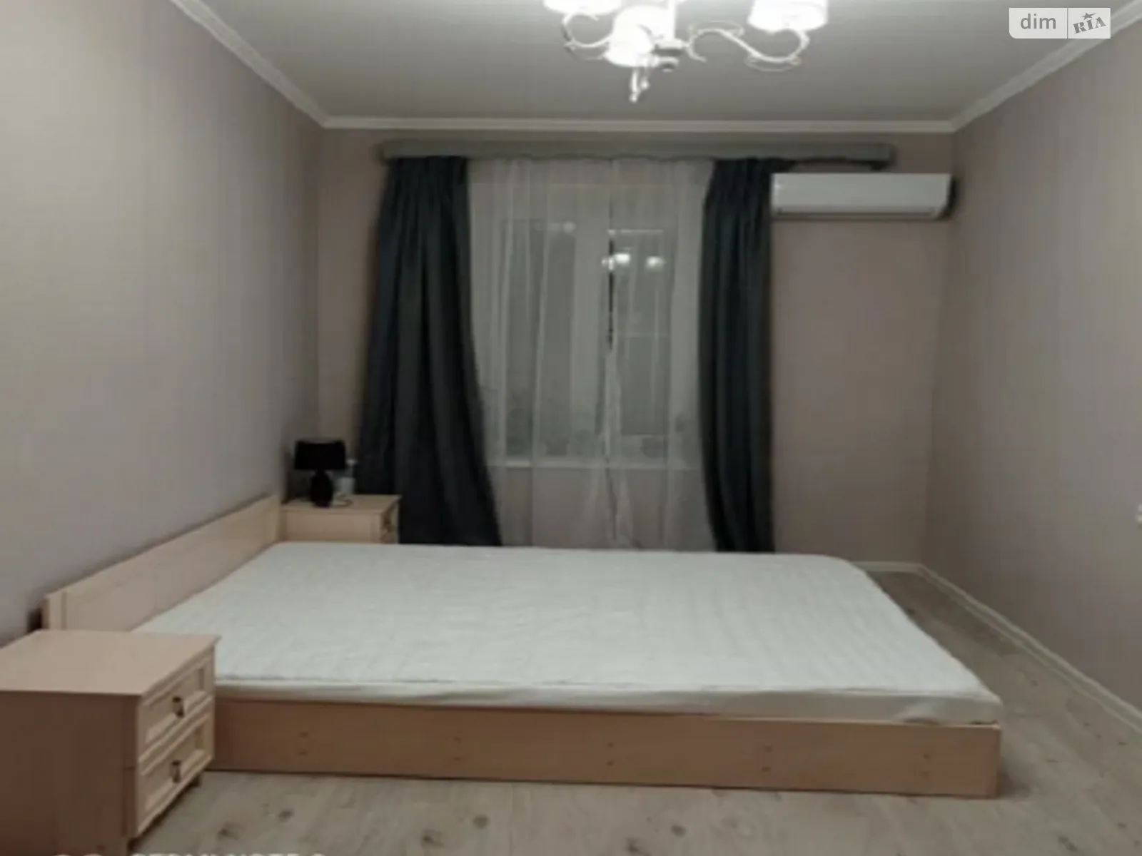 Продається 2-кімнатна квартира 33 кв. м у Одесі, вул. Мала Арнаутська
