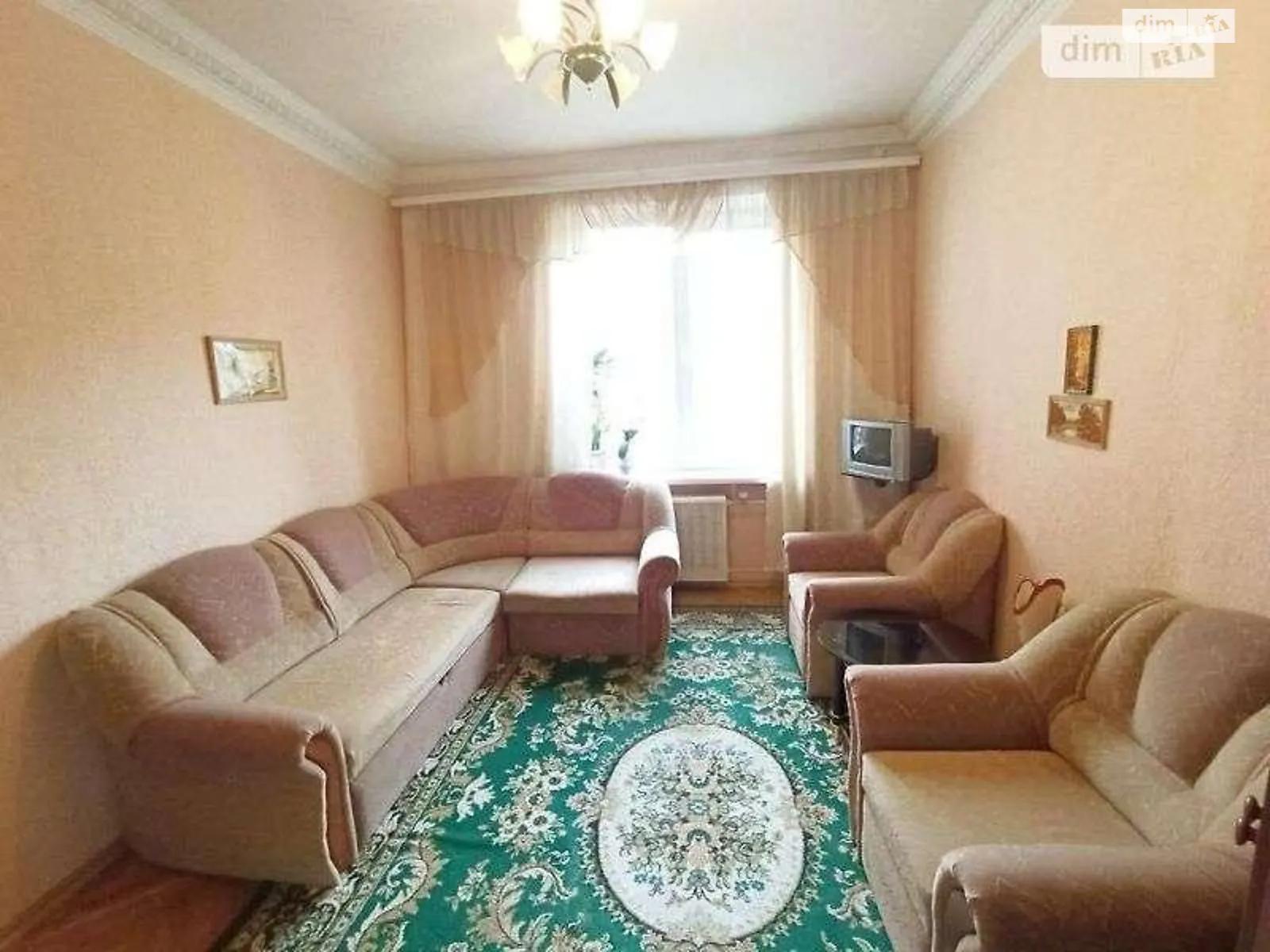 Продается 2-комнатная квартира 54 кв. м в Киеве, ул. Маккейна Джона, 39