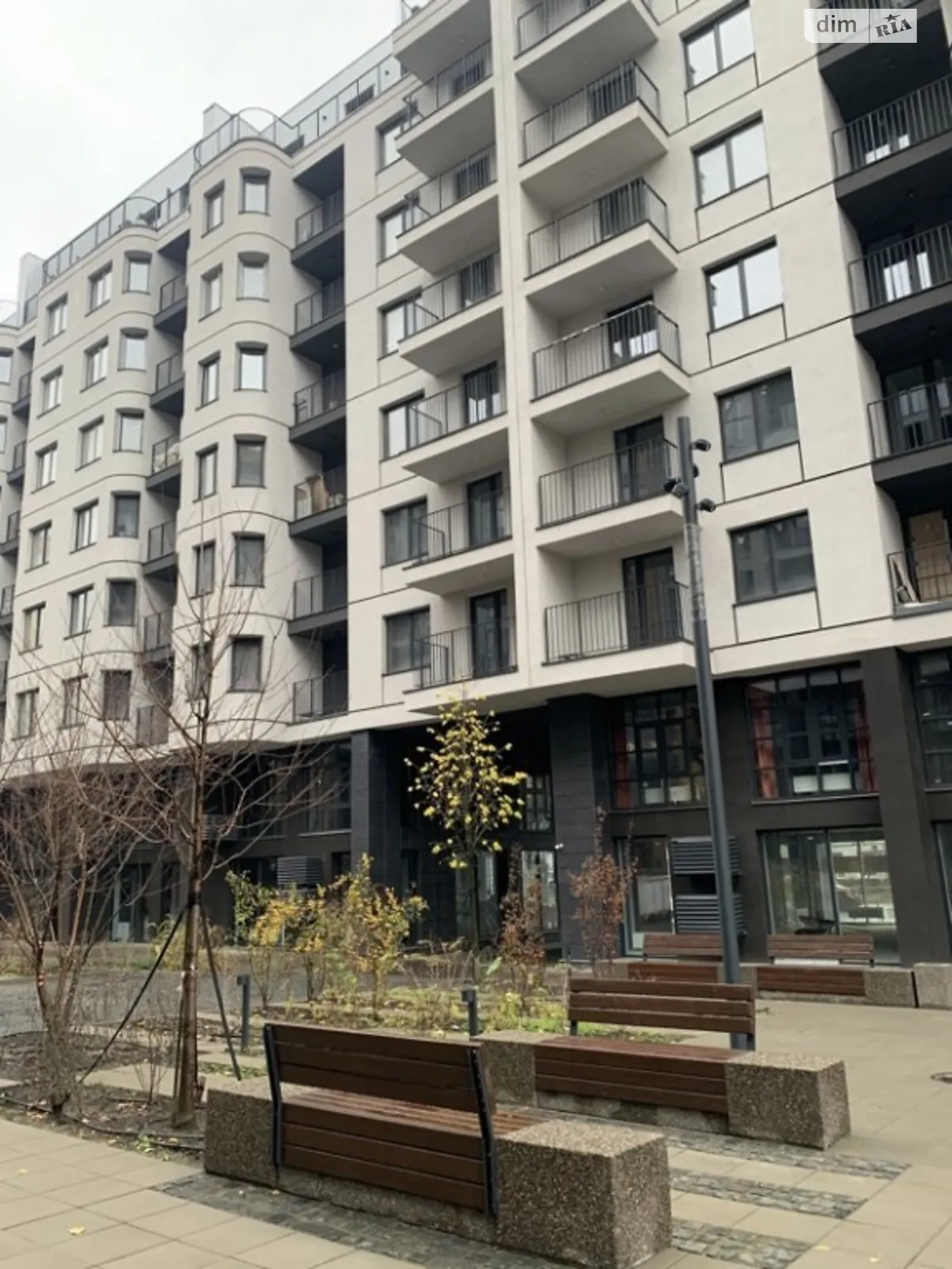 Продается 2-комнатная квартира 80 кв. м в Киеве, ул. Кирилловская, 37А