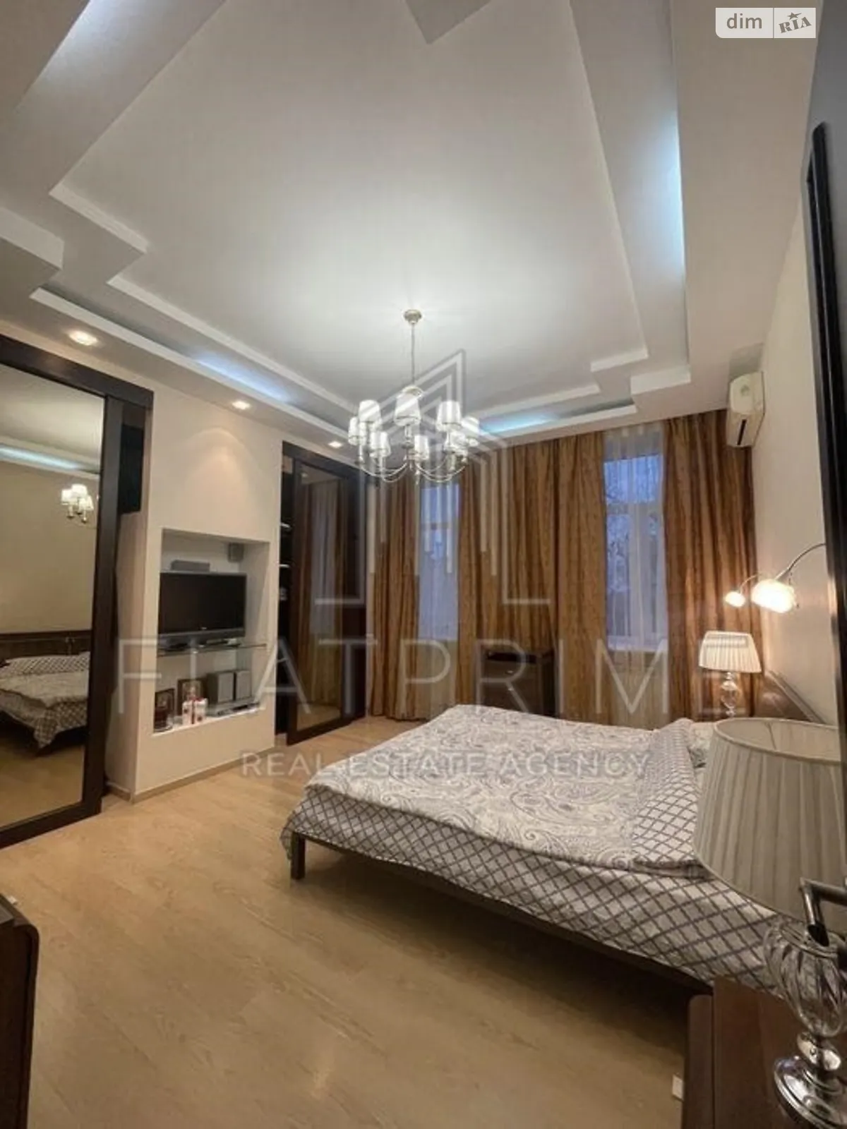 Продается 3-комнатная квартира 102 кв. м в Киеве, ул. Юрия Ильенко, 12 - фото 1