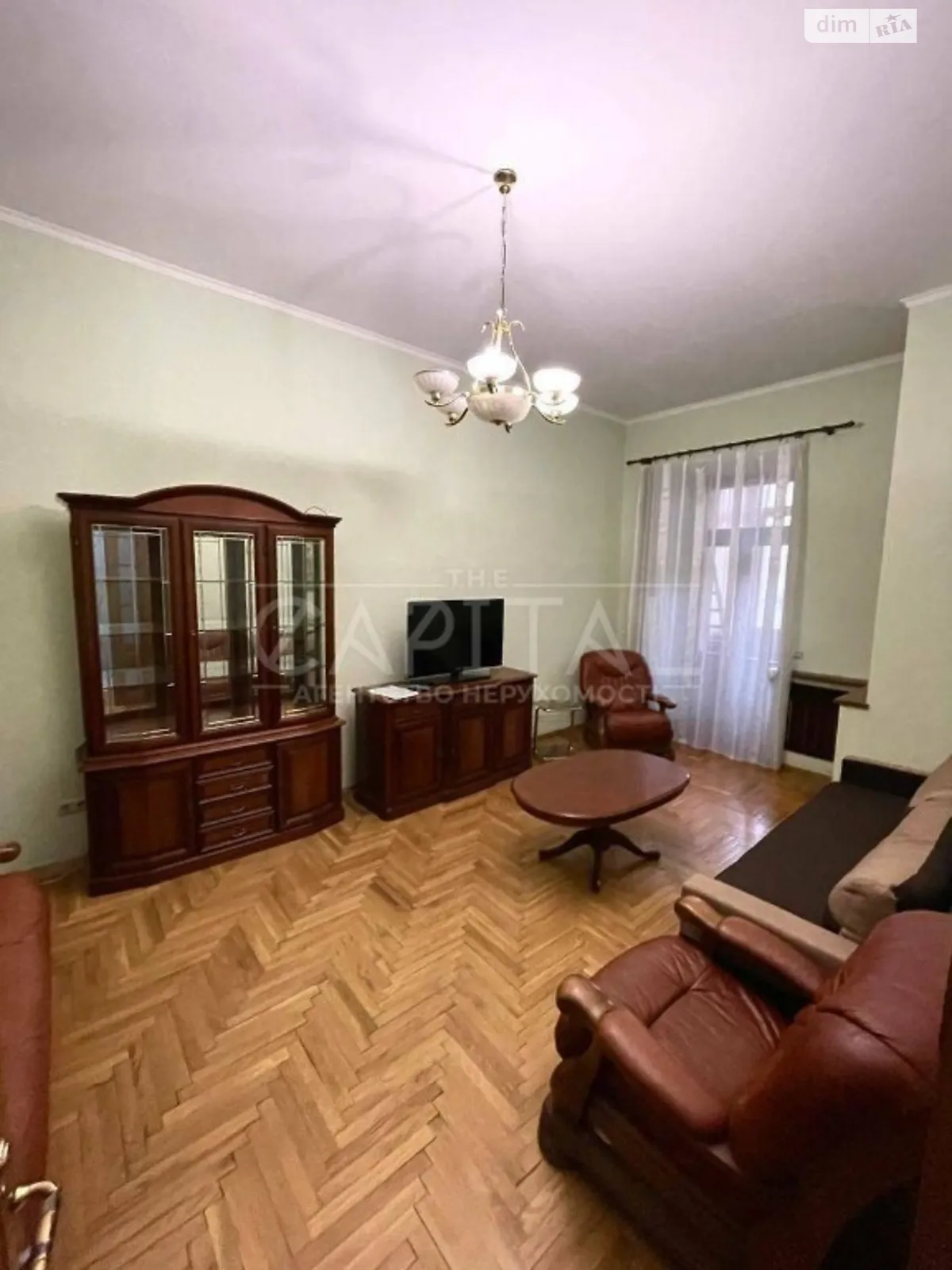 Продается 2-комнатная квартира 68 кв. м в Киеве, ул. Олеся Гончара, 90/92 - фото 1