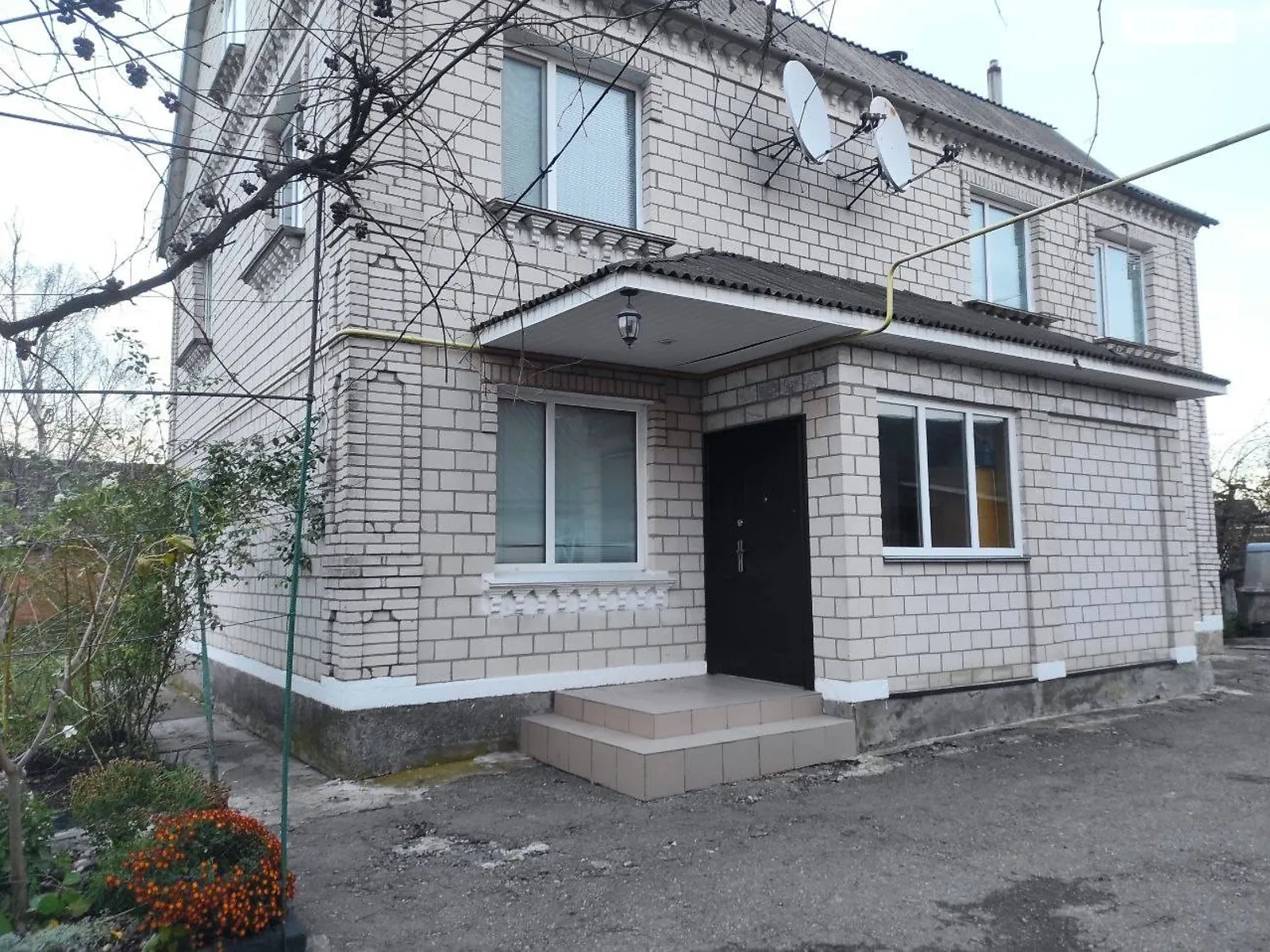 Продається будинок 2 поверховий 178 кв. м з каміном, цена: 75999 $