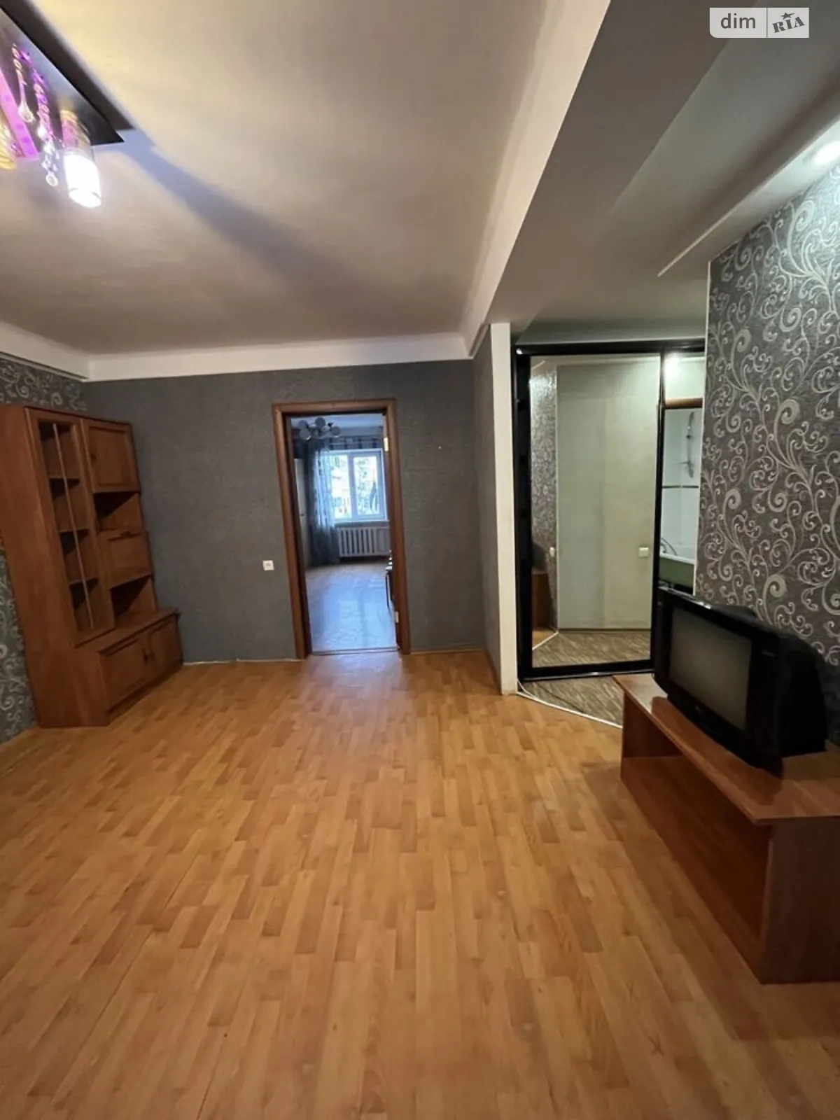 2-комнатная квартира 43 кв. м в Запорожье, вул. Комарова, 25