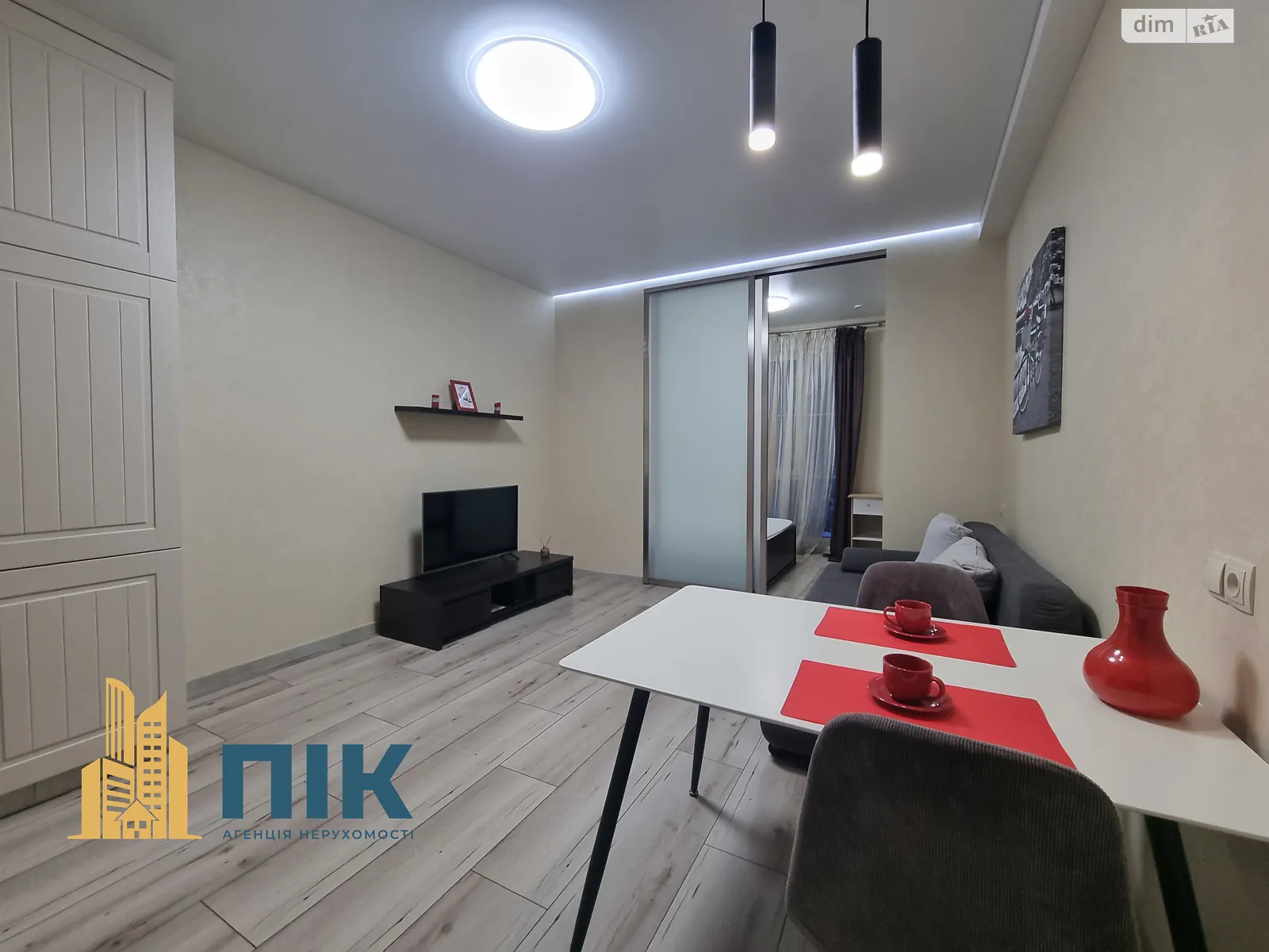 Продается 1-комнатная квартира 38 кв. м в Киеве, цена: 78000 $