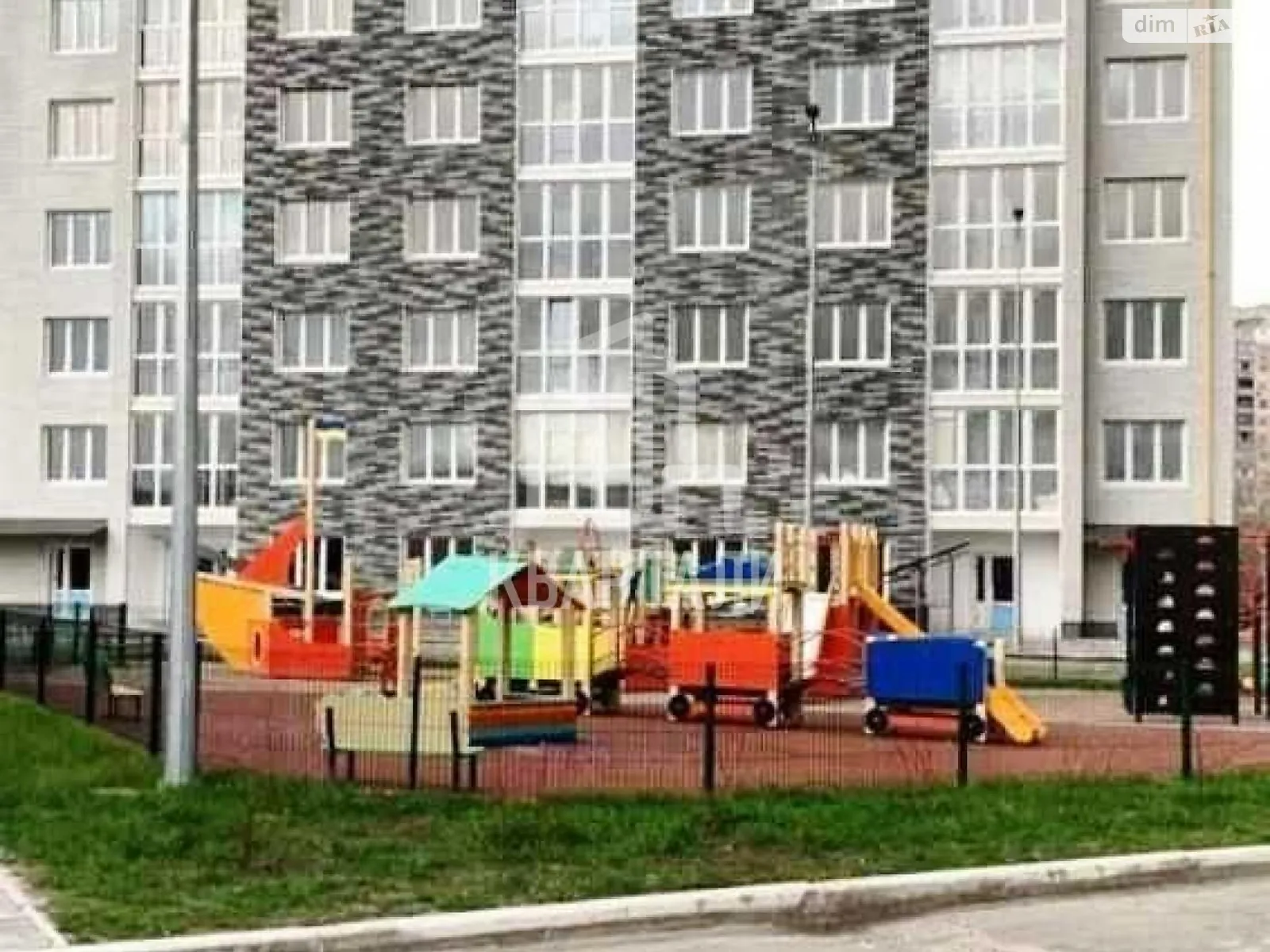 Продается 2-комнатная квартира 78 кв. м в Киеве, ул. Ревуцкого, 54А - фото 1