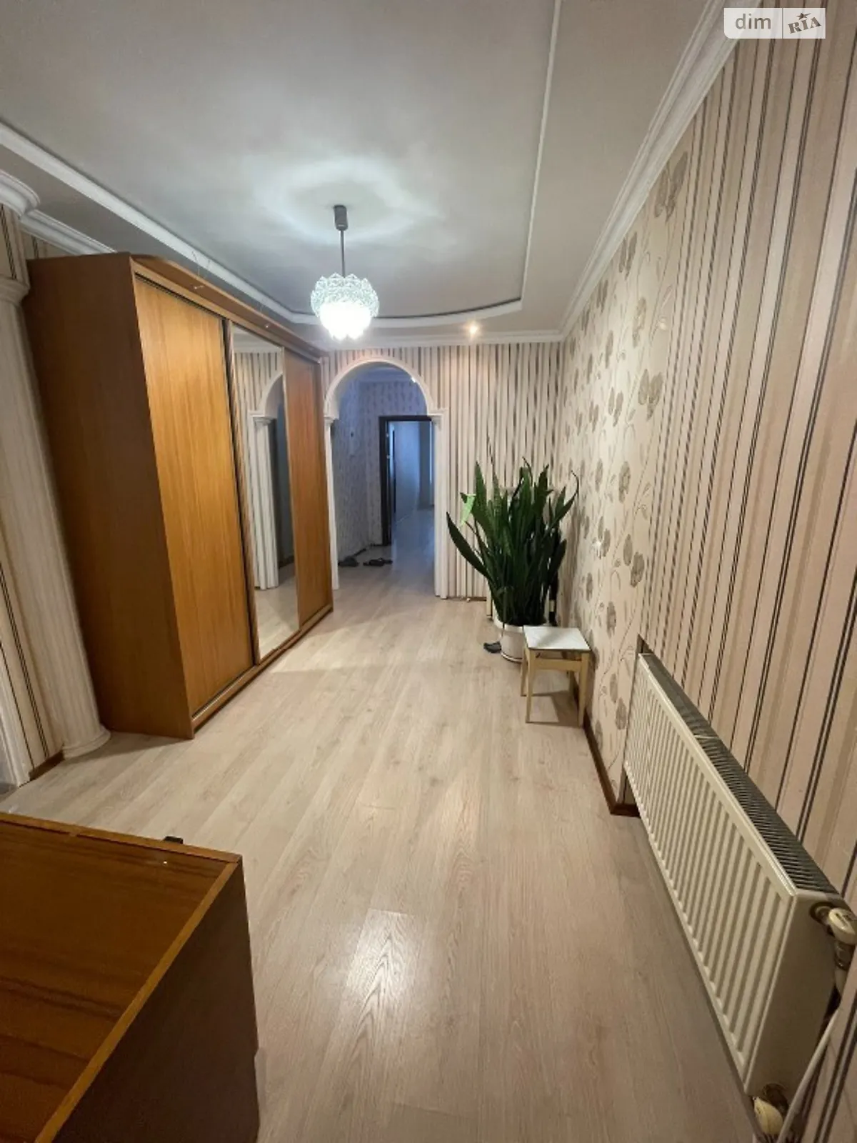 Продается 1-комнатная квартира 56 кв. м в Хмельницком, ул. Черновола - фото 1