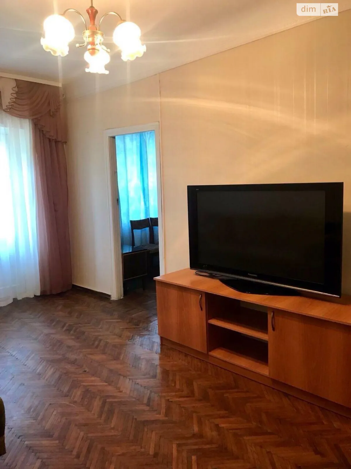 Продается 3-комнатная квартира 56 кв. м в Полтаве, цена: 49900 $