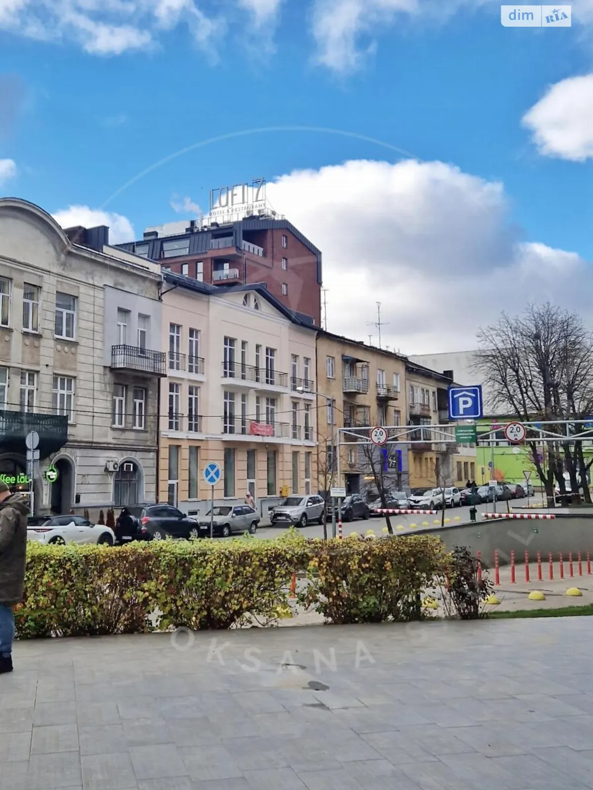 Сдается в аренду помещения свободного назначения 1040 кв. м в 4-этажном здании, цена: 13520 $