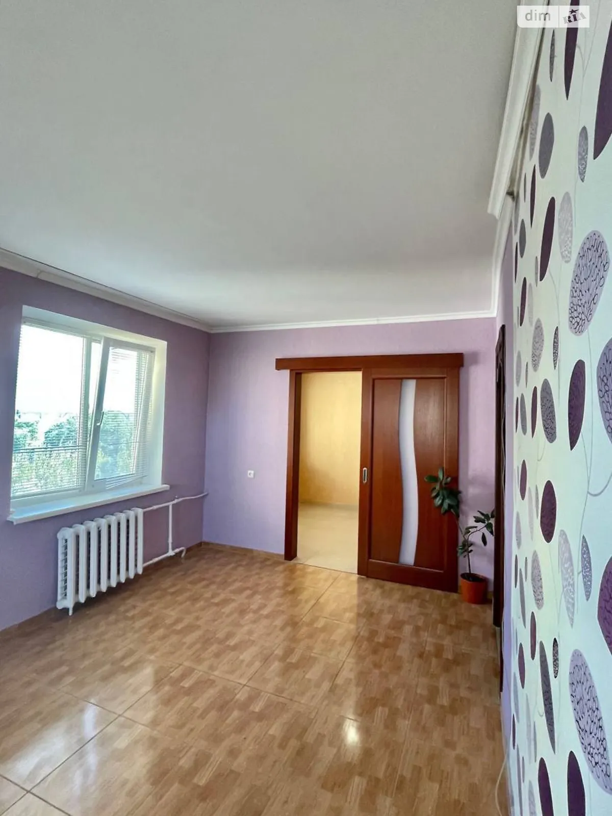 Продается 3-комнатная квартира 57 кв. м в Днепре, ул. Малиновского Маршала, 36