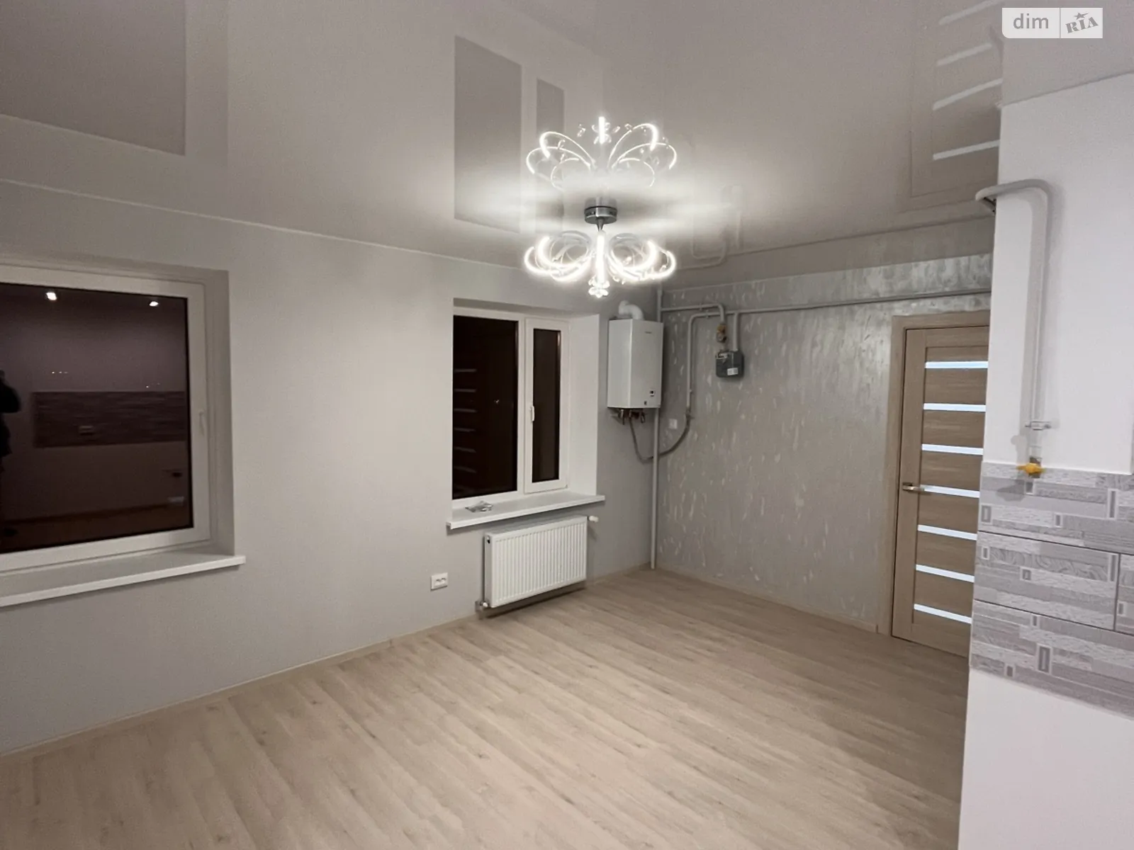 Продается 1-комнатная квартира 40 кв. м в Ивано-Франковске, цена: 46490 $