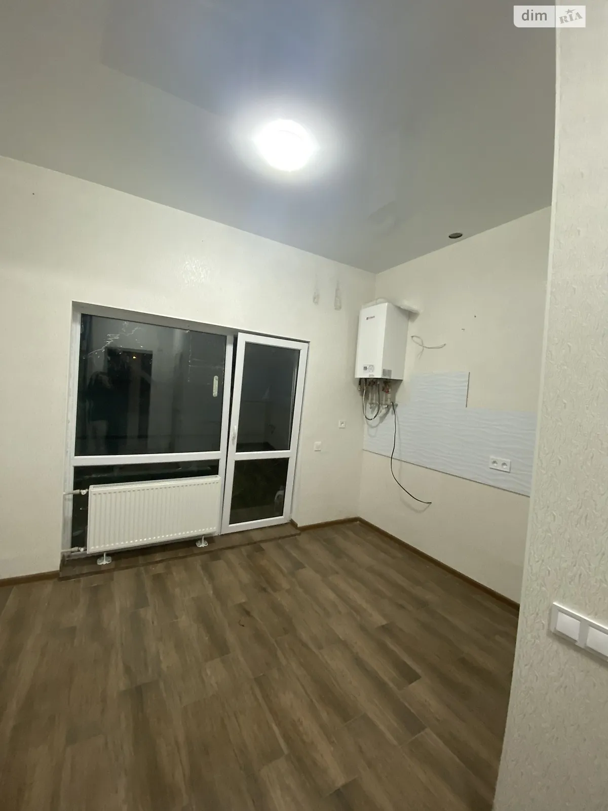 Продается 1-комнатная квартира 30 кв. м в Одессе, ул. Магистральная