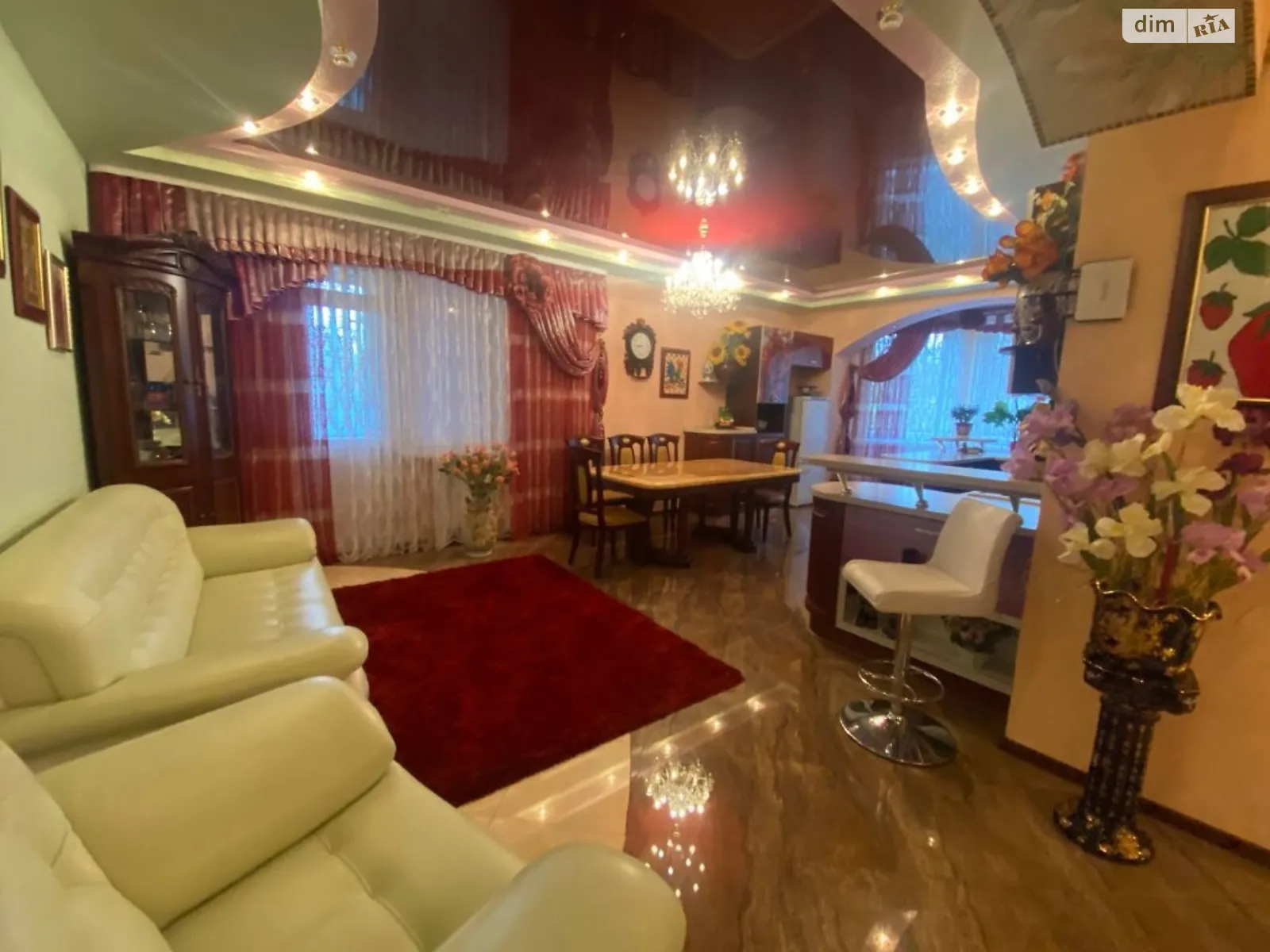 Продається будинок 2 поверховий 352 кв. м з каміном - фото 4