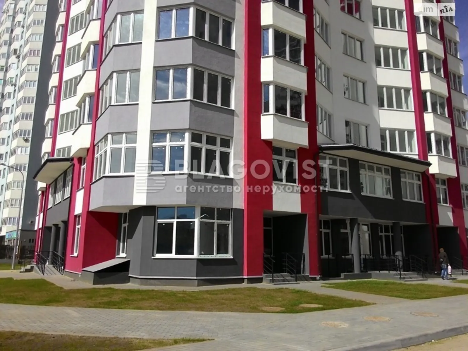 Продается объект сферы услуг 103 кв. м в 25-этажном здании - фото 2