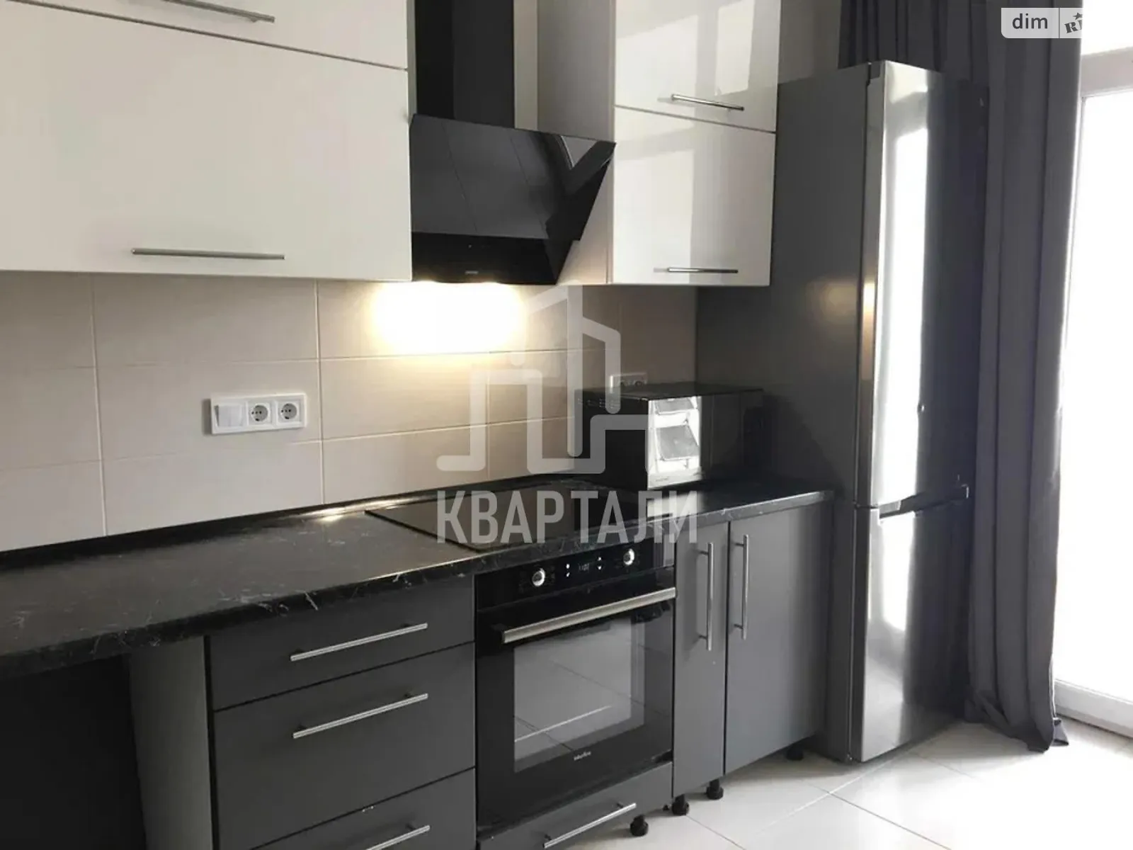 Продается 3-комнатная квартира 87 кв. м в Киеве, цена: 120000 $