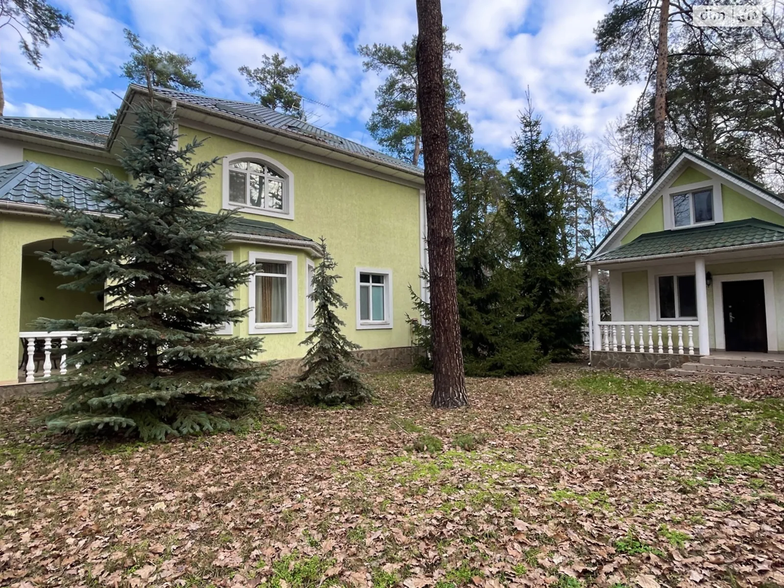 Продається будинок 2 поверховий 273 кв. м з каміном, цена: 280000 $