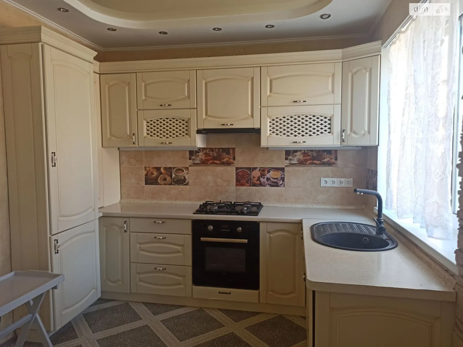 Продается одноэтажный дом 73 кв. м с бассейном, цена: 105000 $ - фото 1