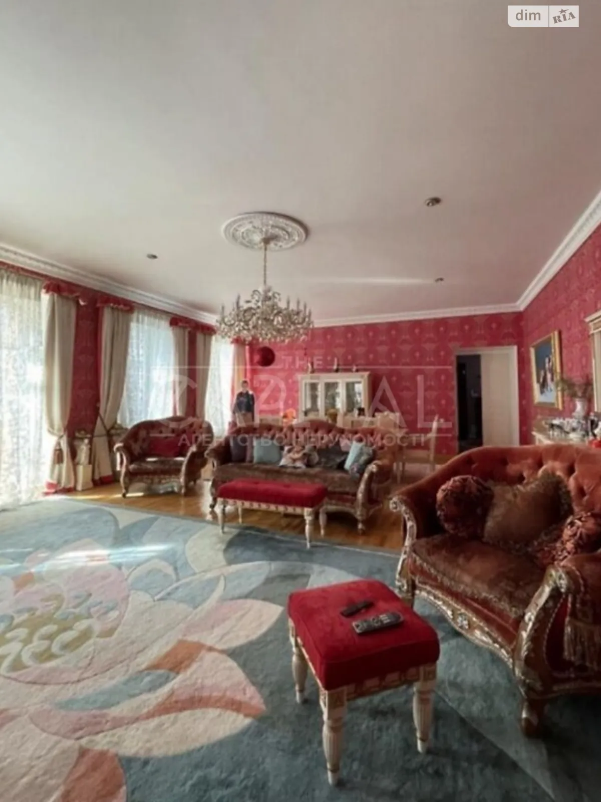 Сдается в аренду 5-комнатная квартира 250 кв. м в Киеве, ул. Владимирская