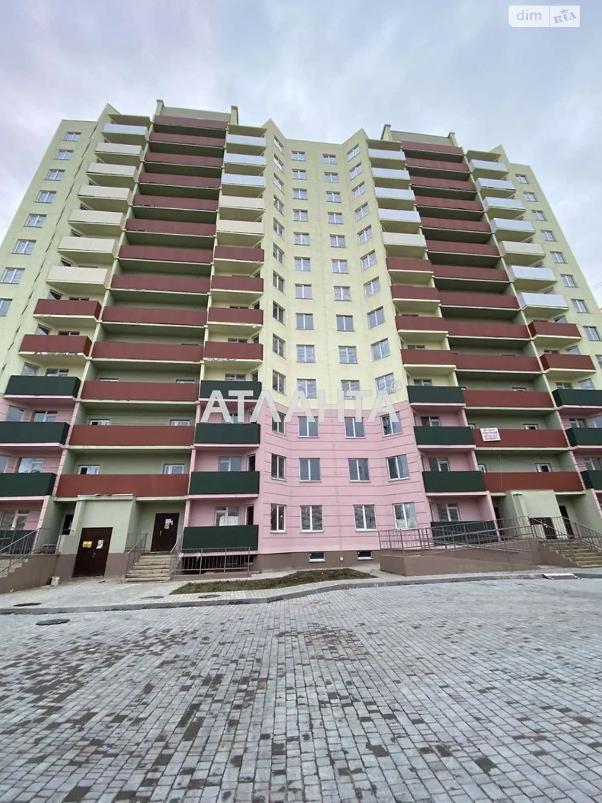 Продається 1-кімнатна квартира 36 кв. м у Одесі, вул. Академіка Сахарова, 20Б