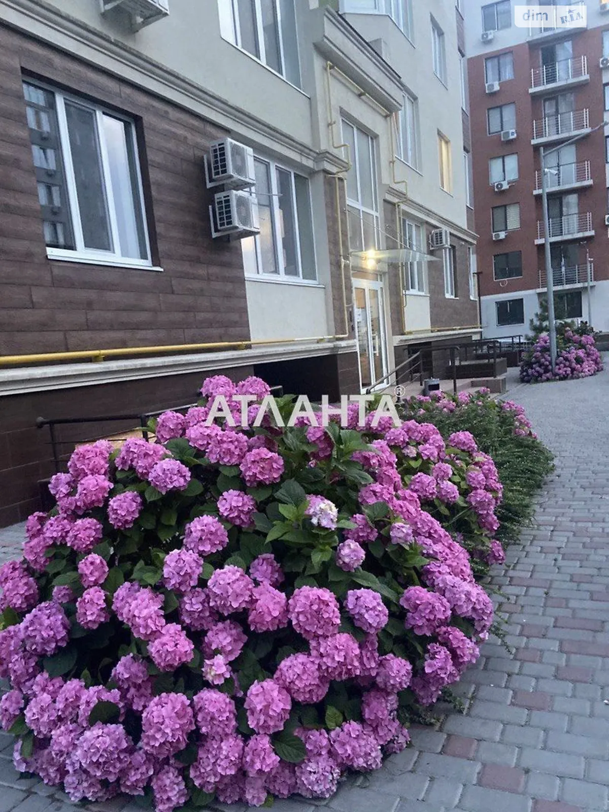 Продается 2-комнатная квартира 64.23 кв. м в Одессе, Новониколаевская(Старокиевское шоссе) дор.
