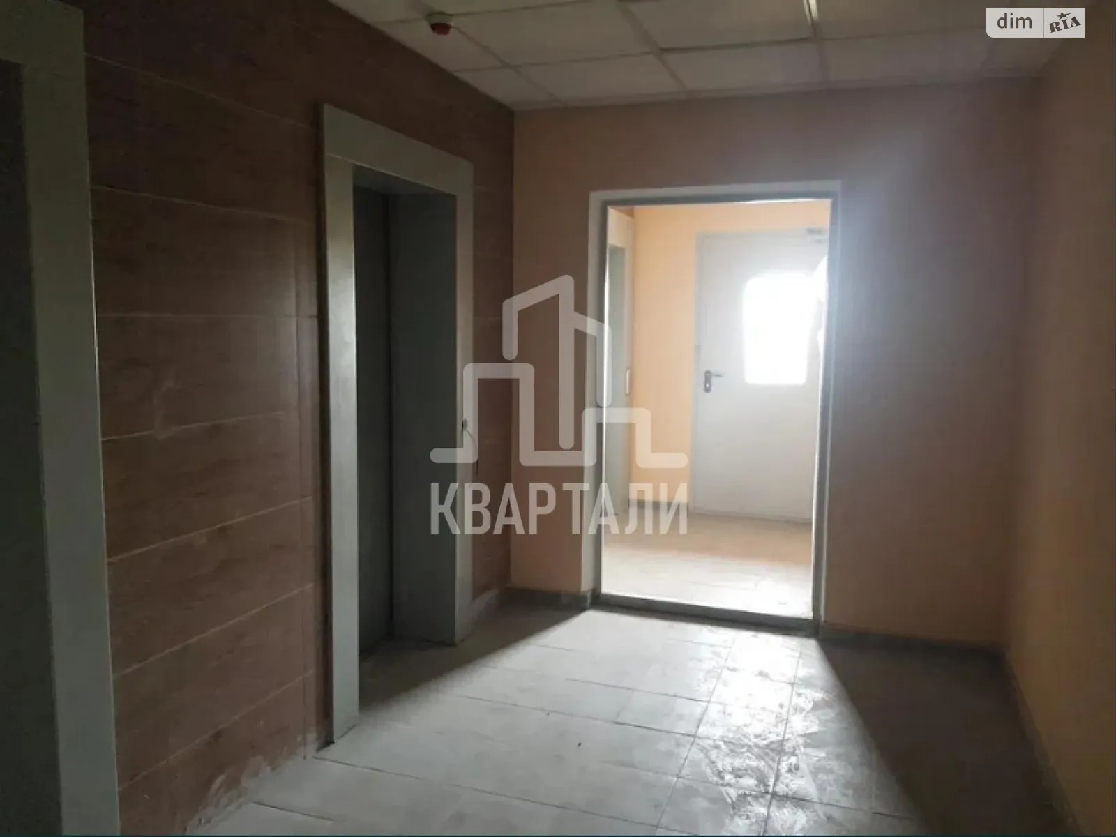 Продается 1-комнатная квартира 46 кв. м в Киеве, ул. Юрия Кондратюка, 1 - фото 1