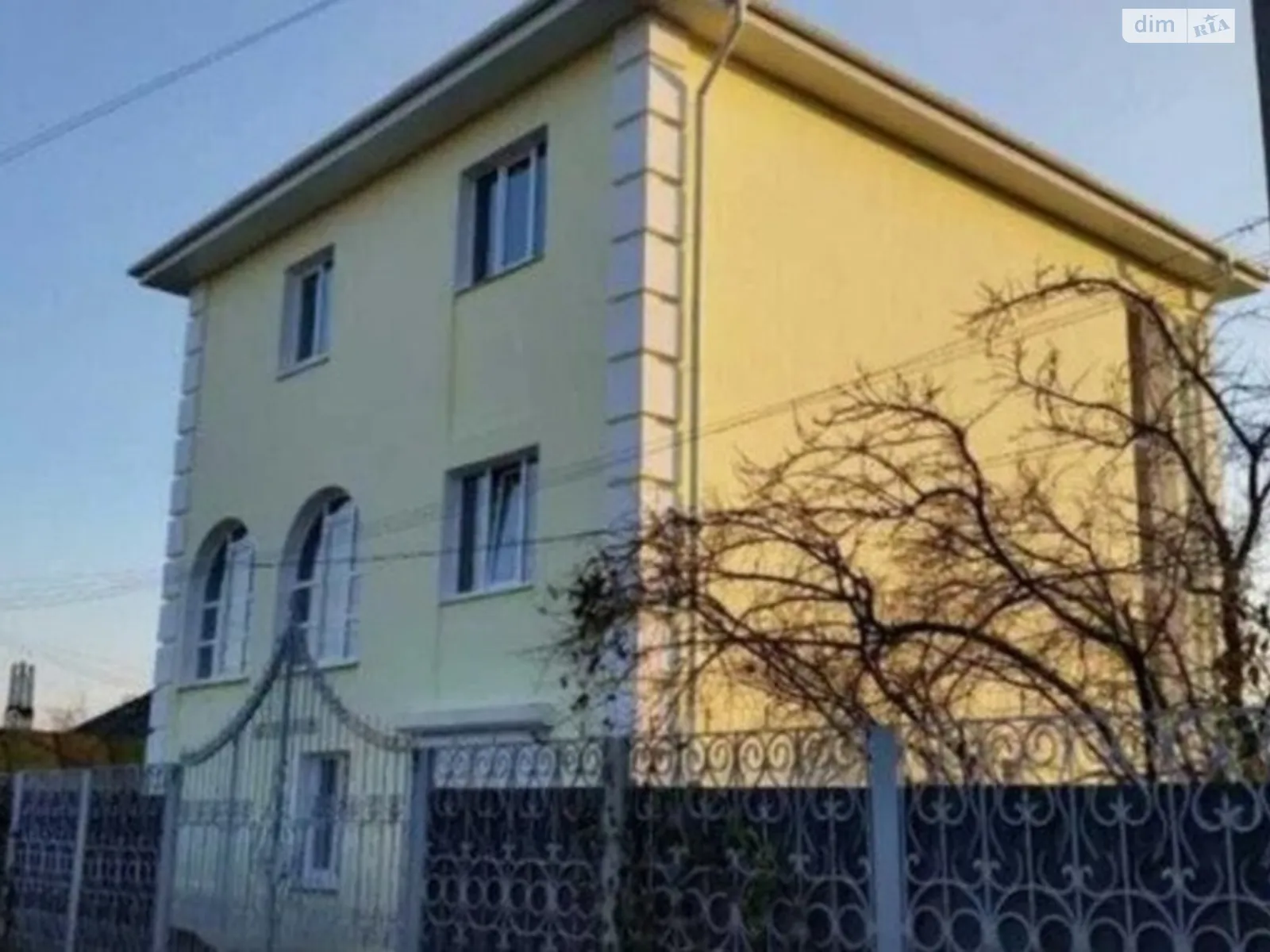 Продається будинок 3 поверховий 234 кв. м з садом, цена: 55000 $ - фото 1