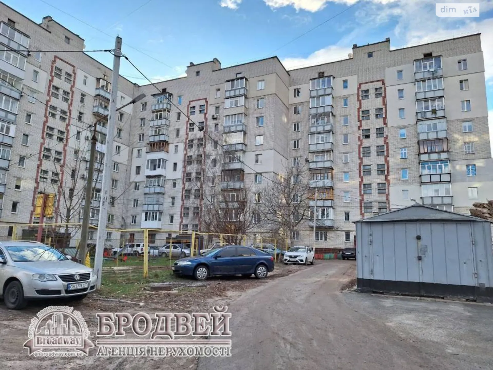 Продається 3-кімнатна квартира 70 кв. м у Чернігові, цена: 38000 $