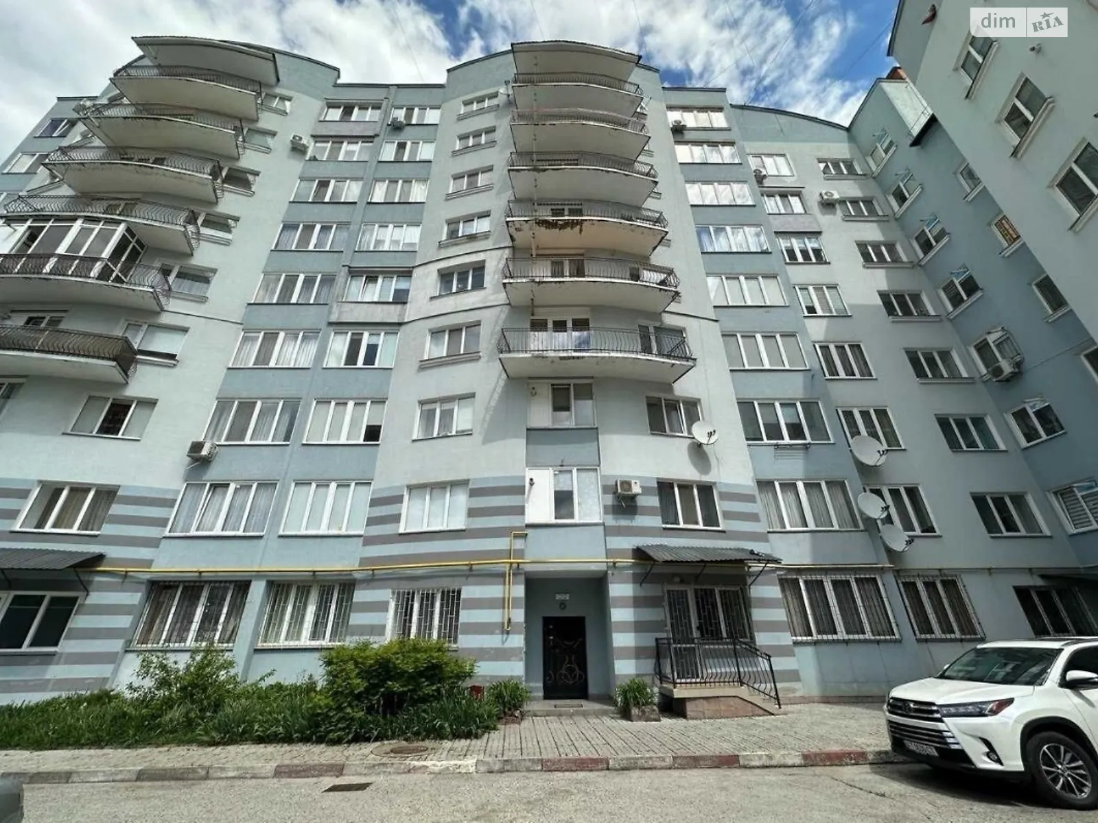 Продается 5-комнатная квартира 147 кв. м в Ивано-Франковске, цена: 35000 $