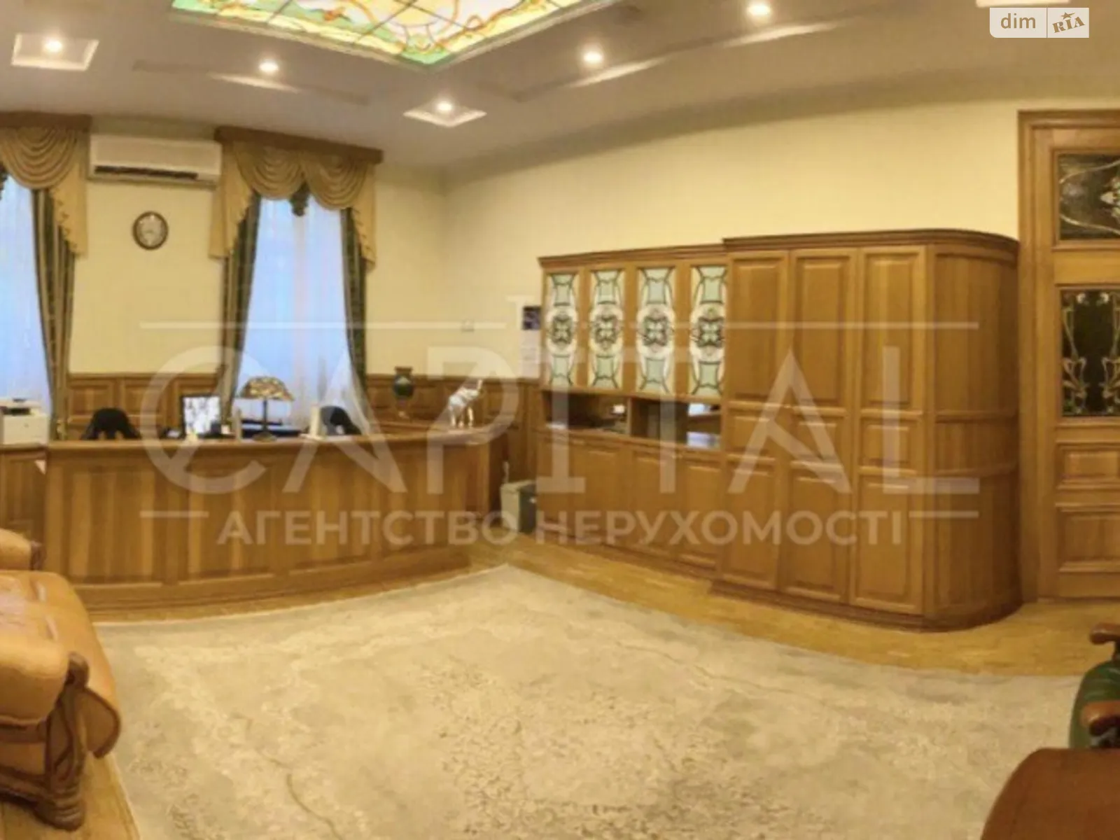 Продается офис 376 кв. м в бизнес-центре, цена: 752000 $ - фото 1