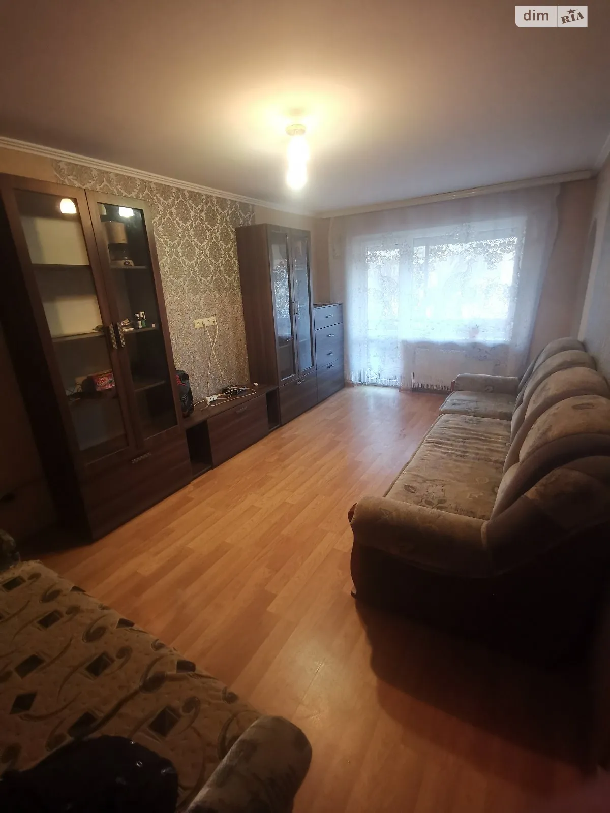 Продается 3-комнатная квартира 64 кв. м в Черновцах, просп. Независимости - фото 1