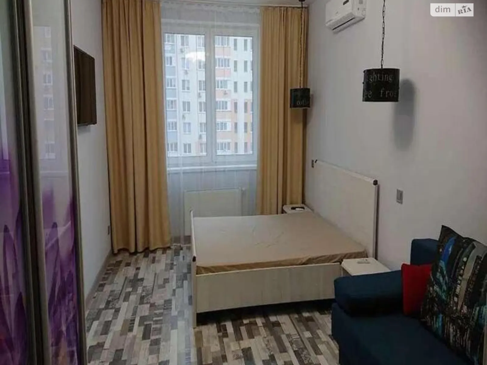 Продается 1-комнатная квартира 42 кв. м в Киеве, ул. Сергeя Данченко, 3 - фото 1