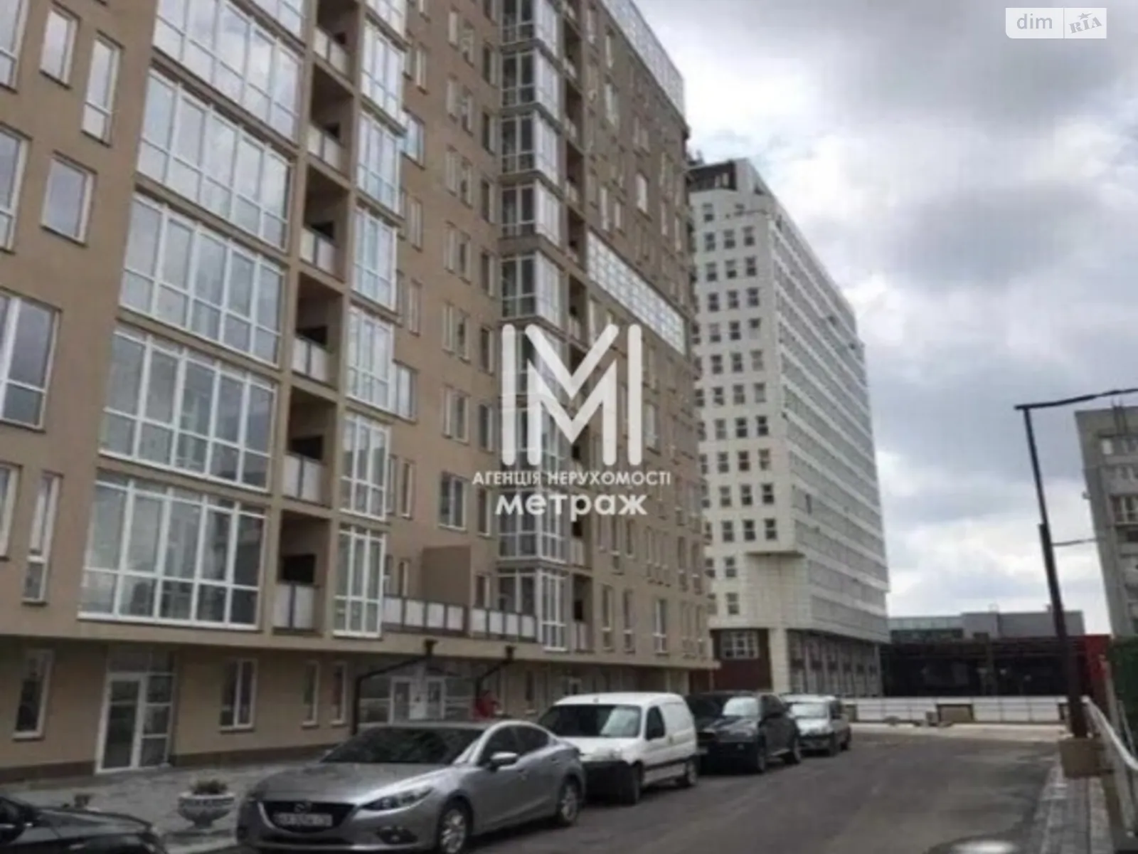 Продается 1-комнатная квартира 54 кв. м в Харькове - фото 1