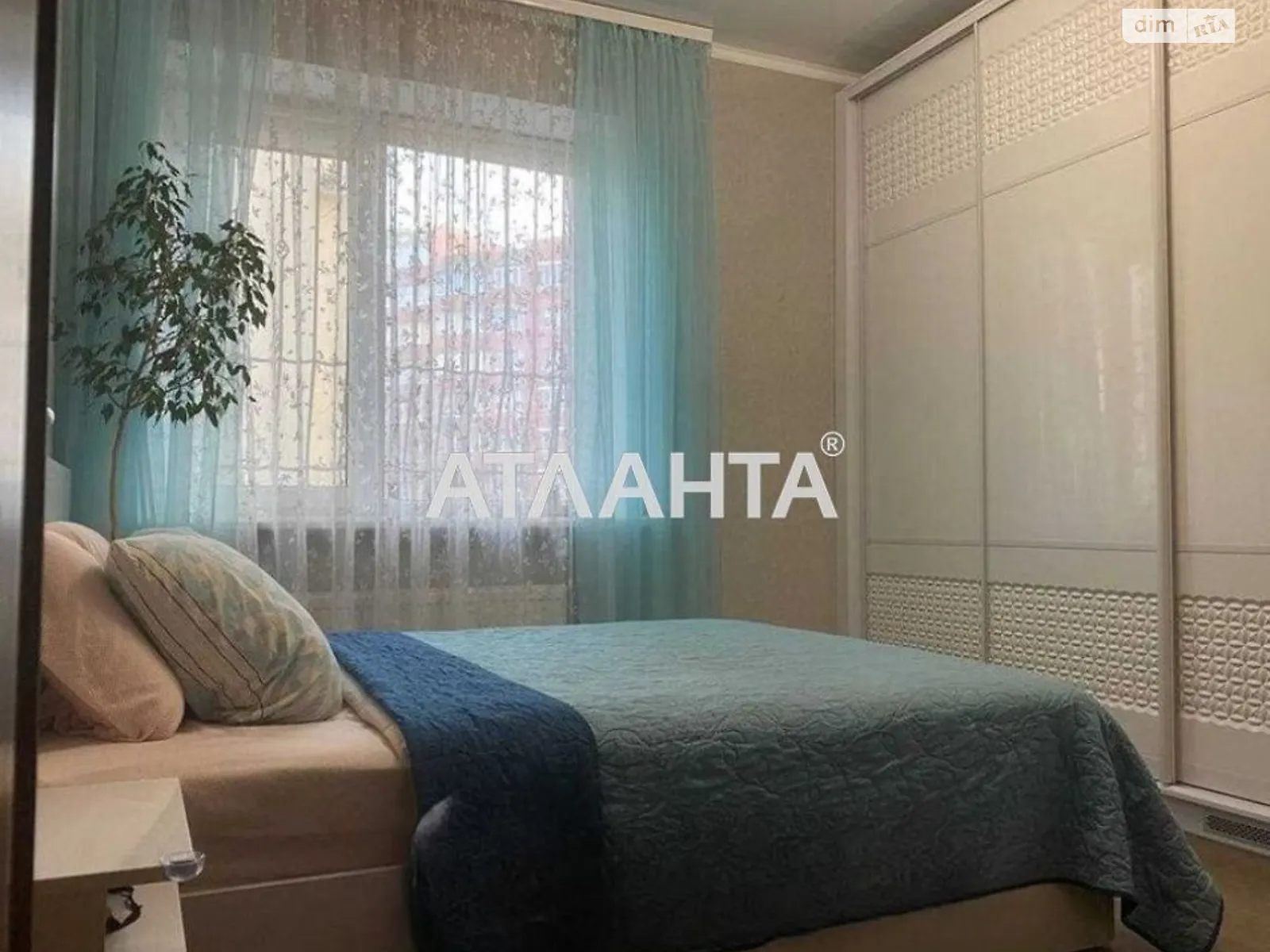Продается 2-комнатная квартира 45.7 кв. м в Черноморске, ул. Парусная - фото 1