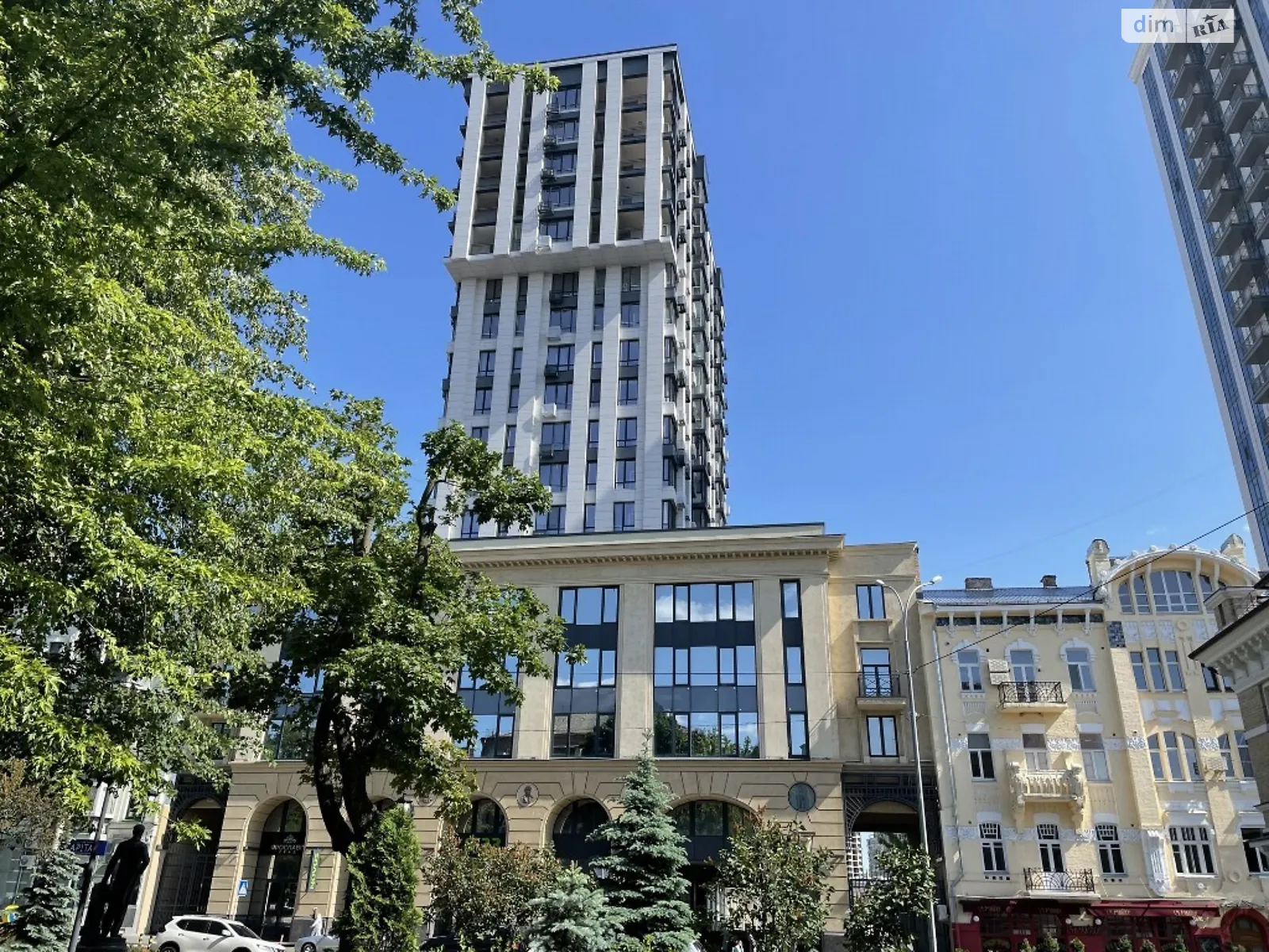 Продается 2-комнатная квартира 73.5 кв. м в Киеве, ул. Бульварно-Кудрявская, 17