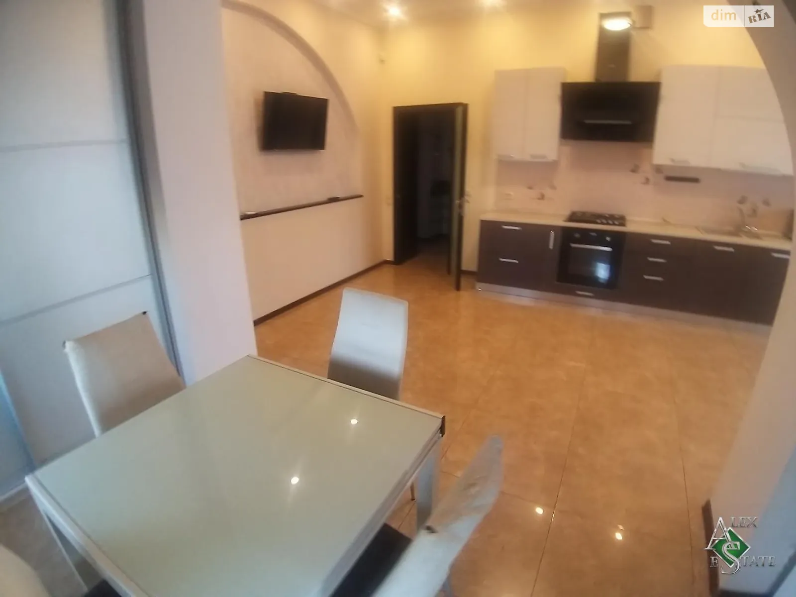 Сдается в аренду 3-комнатная квартира 130 кв. м в Днепре, ул. Болгарская, 1 - фото 1