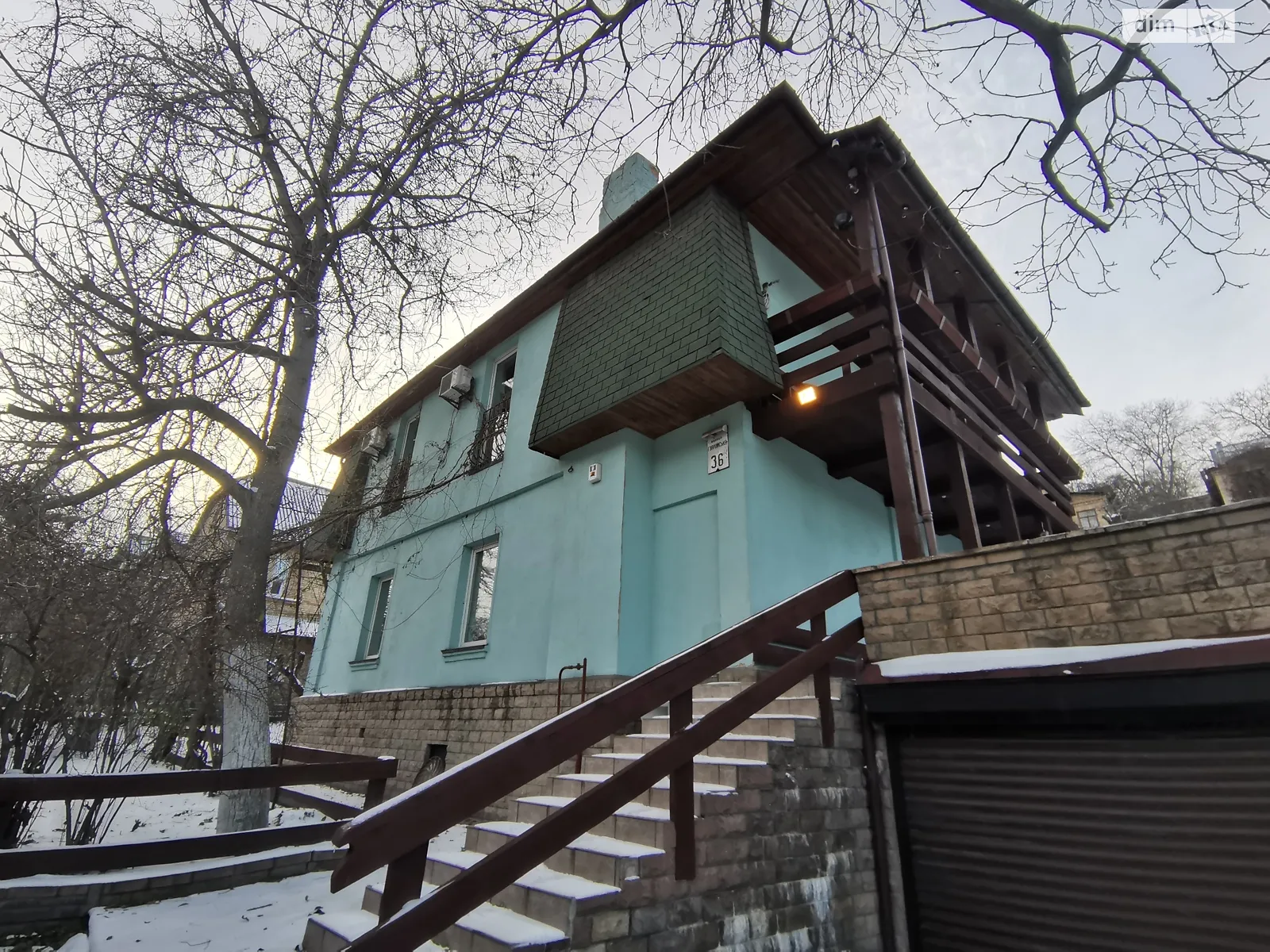 Продается дом на 2 этажа 267.3 кв. м с камином, цена: 220000 $