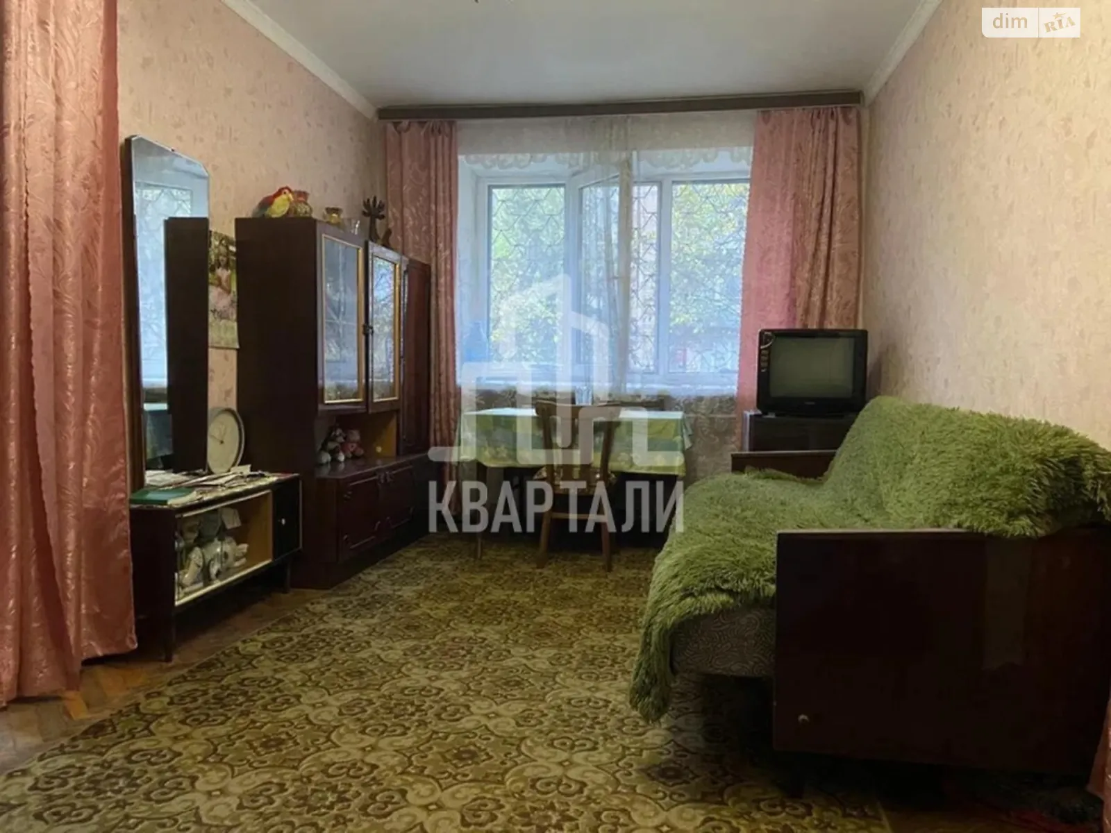 Продається 1-кімнатна квартира 43 кв. м у Києві, вул. Мукачівська, 4/7