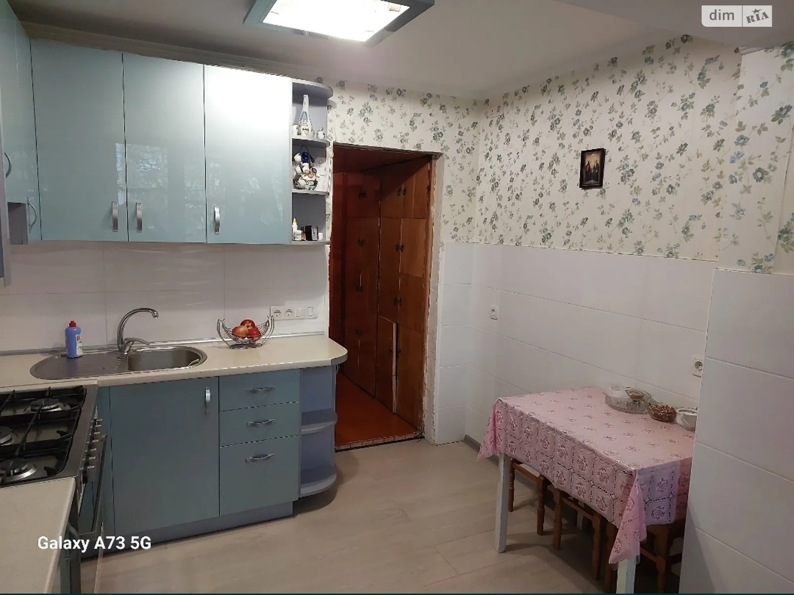 Продается 2-комнатная квартира 53 кв. м в Черновцах, цена: 61000 $