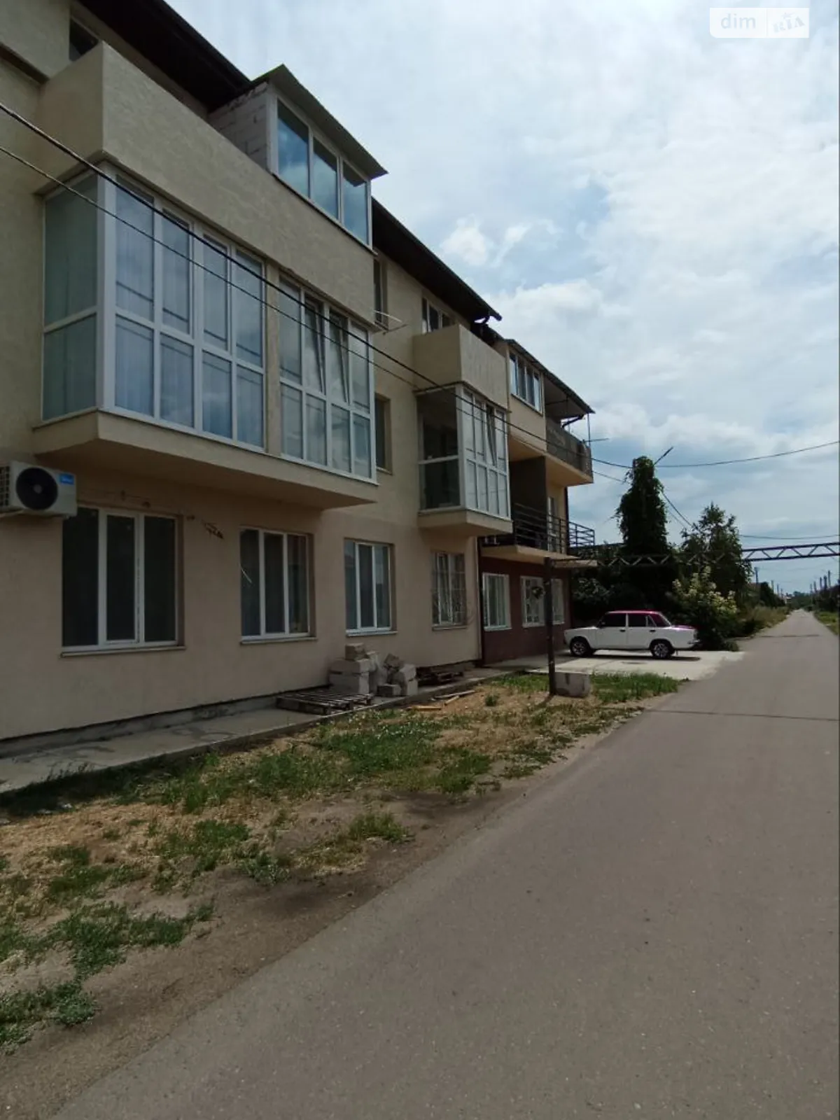 Продается 1-комнатная квартира 25 кв. м в Лески, цена: 13500 $