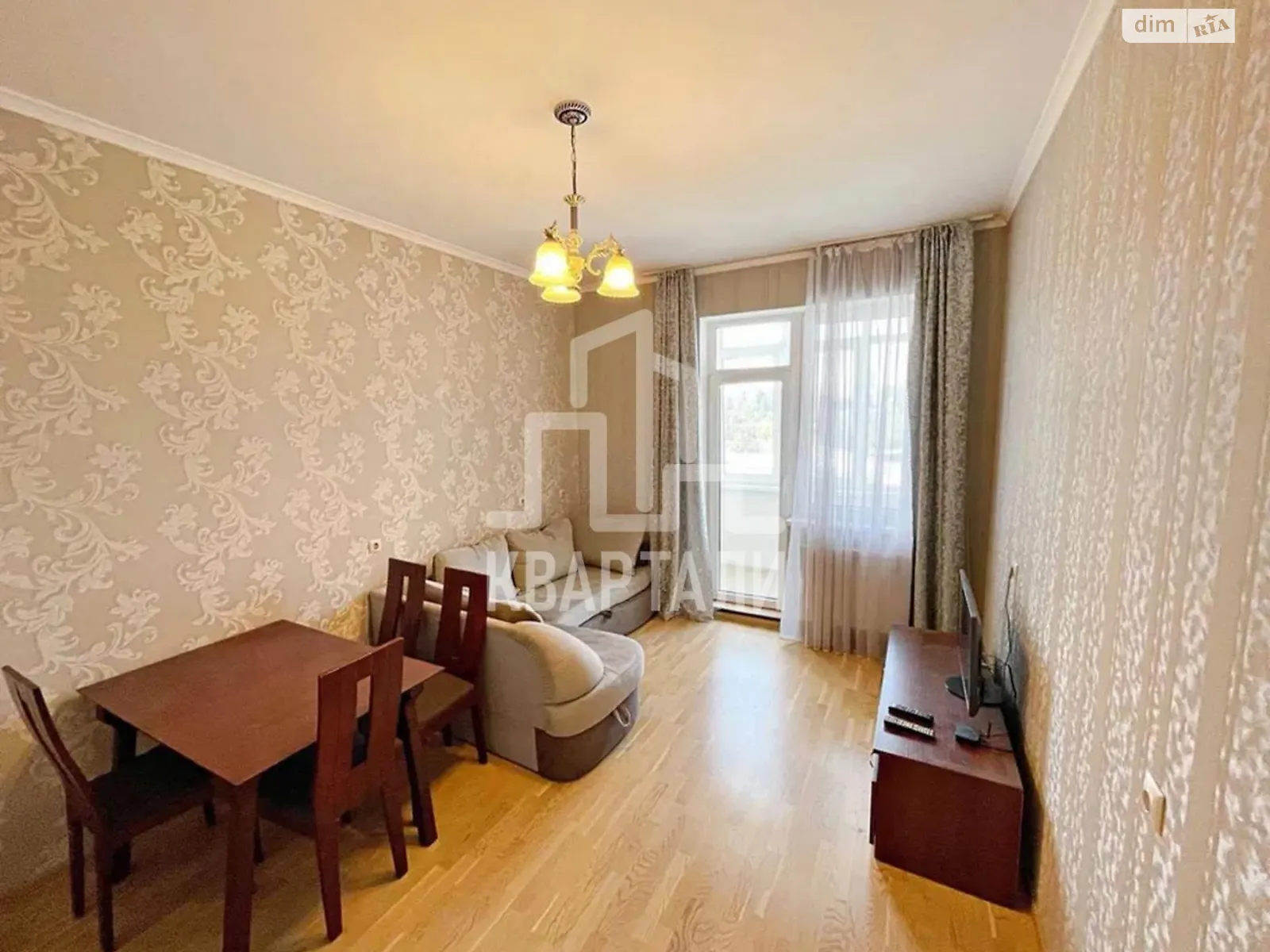 Продается 1-комнатная квартира 67 кв. м в Киеве, ул. Генерала Шаповала(Механизаторов), 2 - фото 1