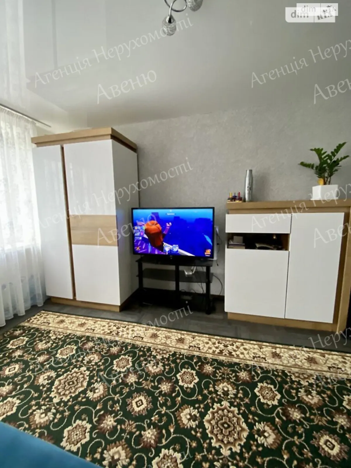 Продается 3-комнатная квартира 52 кв. м в Кропивницком, пер. Короленко