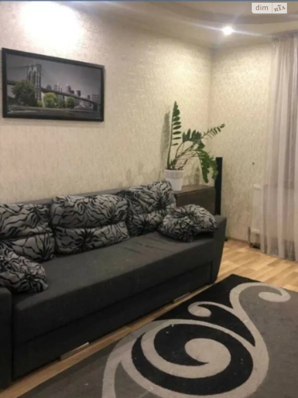 Продается 3-комнатная квартира 70.6 кв. м в Днепре, ул. Дмитрия Кедрина