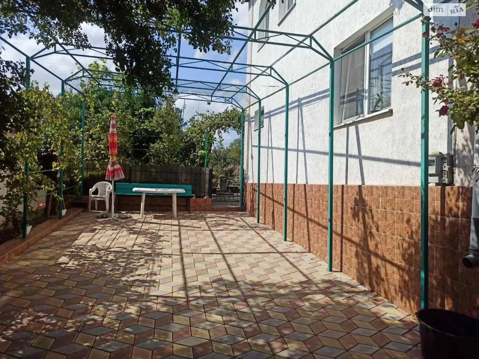 Продается дом на 2 этажа 140 кв. м с гаражом, цена: 80000 $ - фото 1