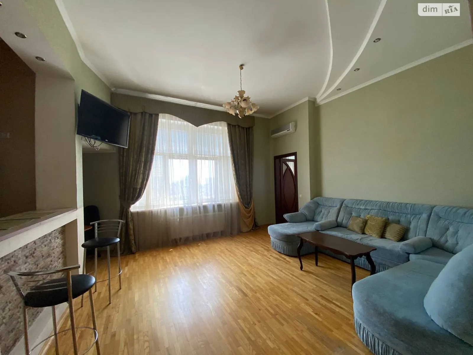 Продается 1-комнатная квартира 70 кв. м в Одессе, ул. Академическая, 20Б - фото 1