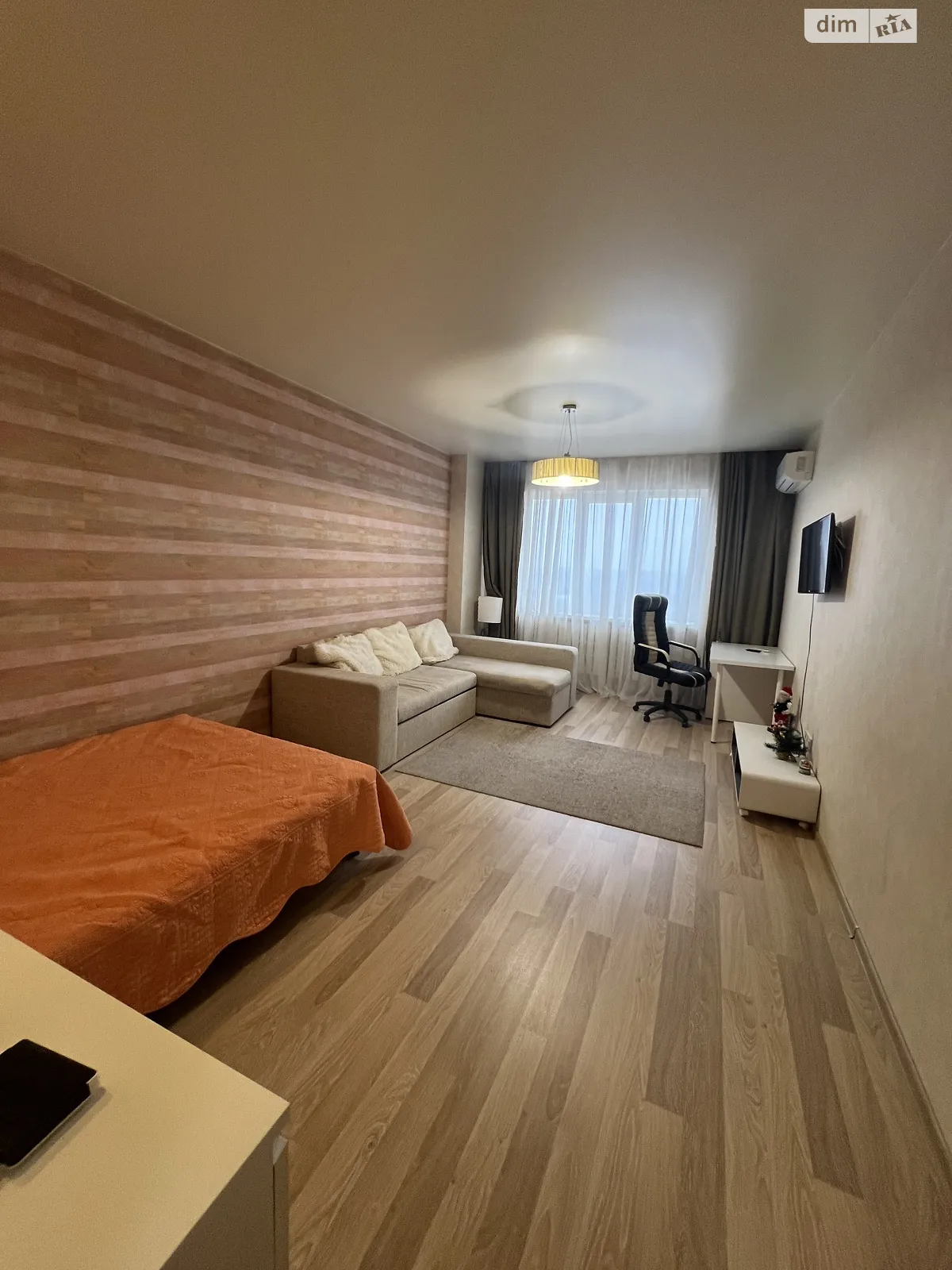 Сдается в аренду 1-комнатная квартира 53 кв. м в Харькове, ул. Сухумская, 11 - фото 1