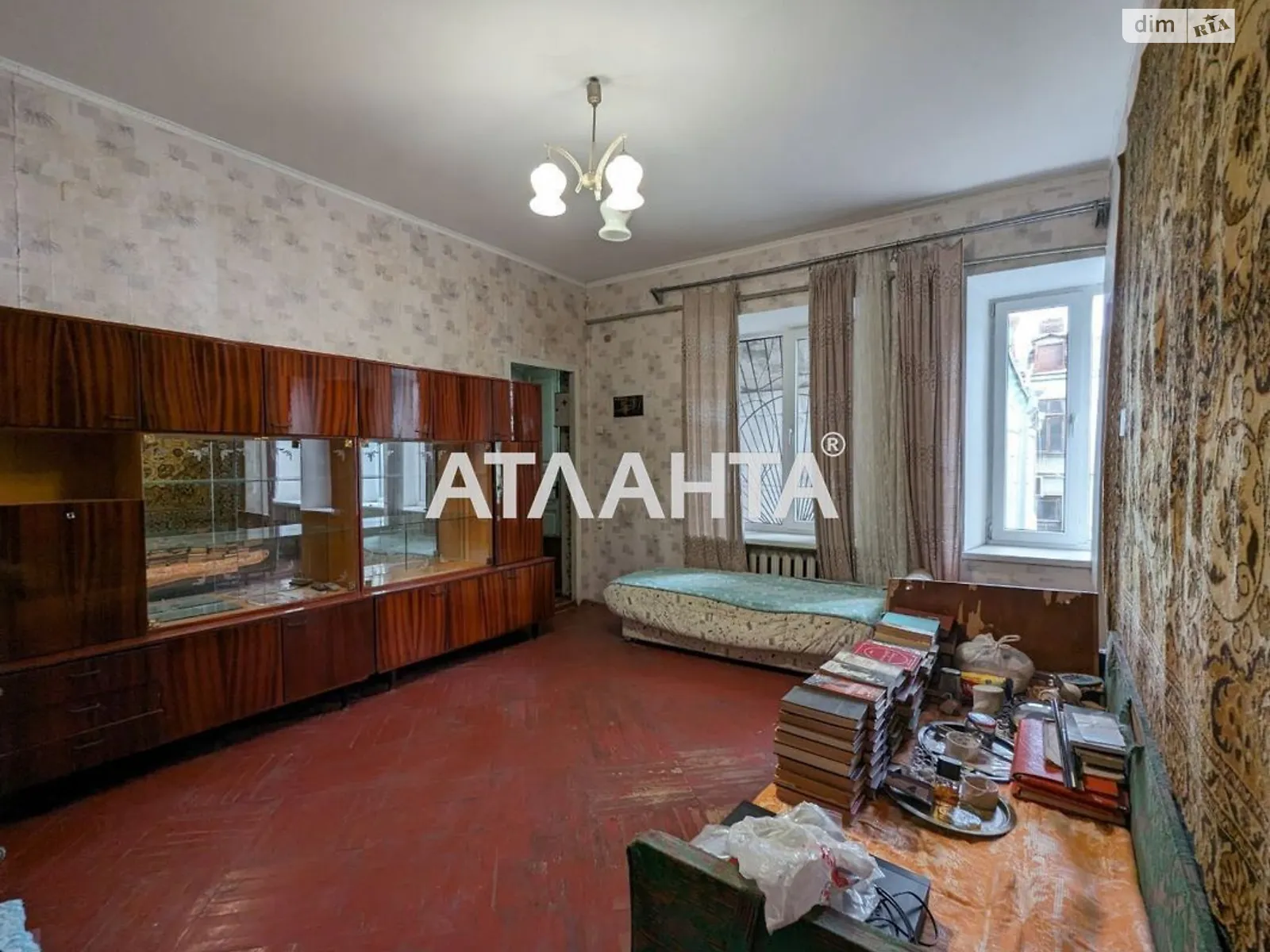 Продається 2-кімнатна квартира 37.4 кв. м у Одесі, вул. Лейтенанта Шмідта