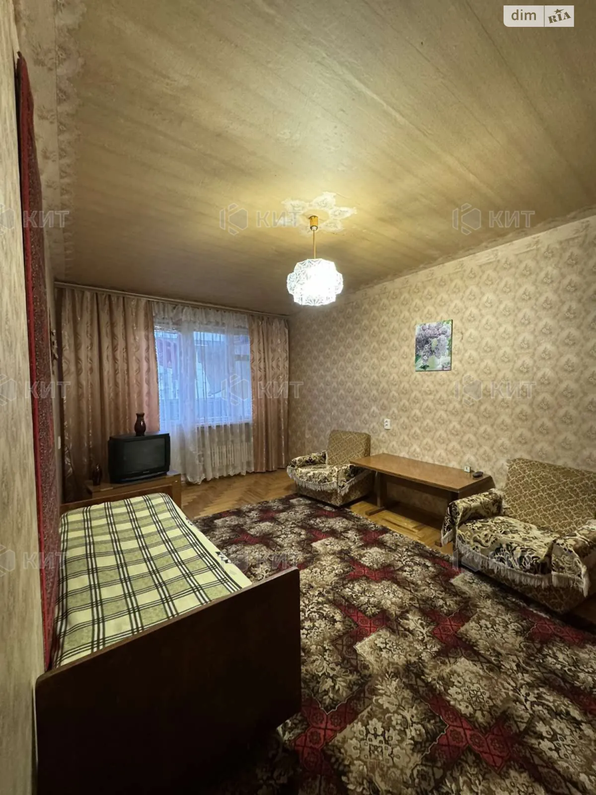 Продається 2-кімнатна квартира 43 кв. м у Харкові, вул. Енвера Ахсарова, 3 - фото 1