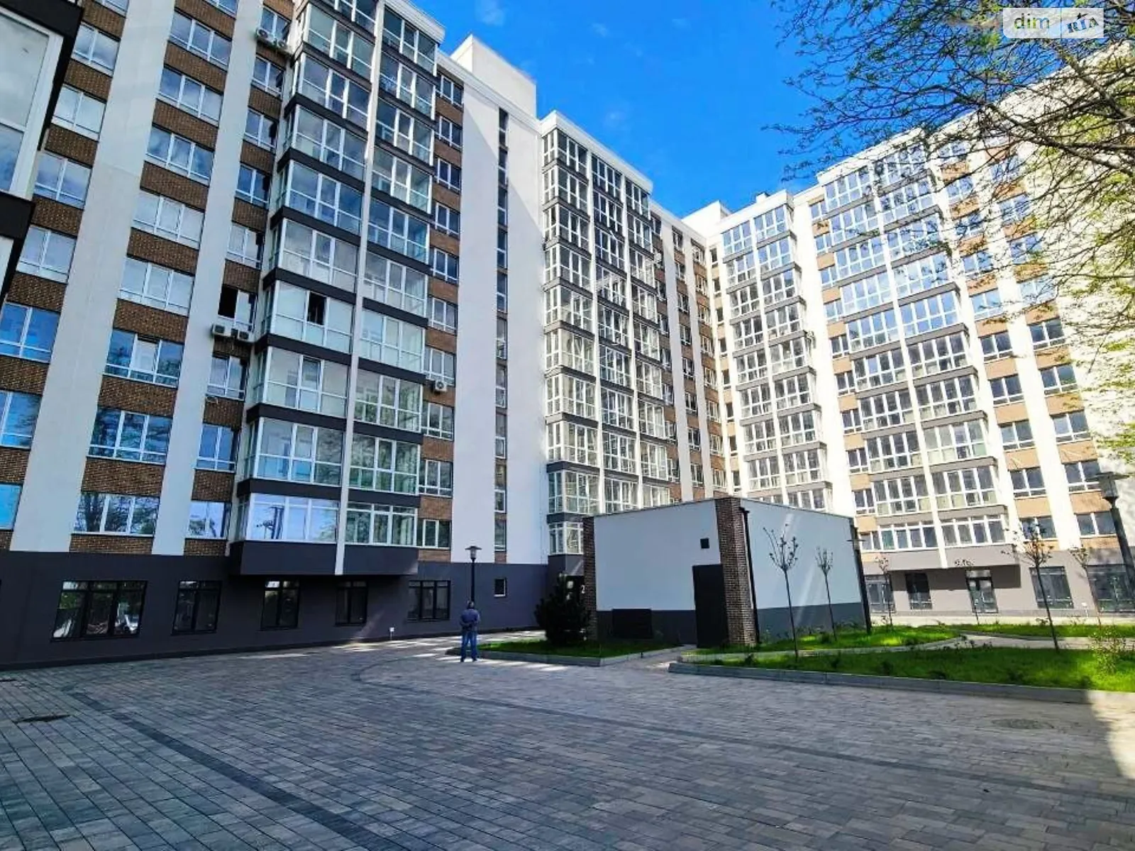 Продается 1-комнатная квартира 36 кв. м в Одессе, ул. Профсоюзная, 9А - фото 1